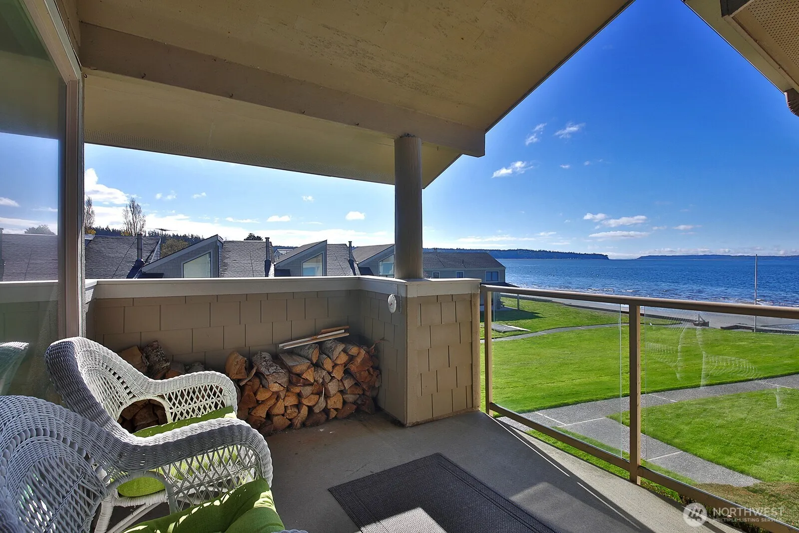 Property photo for 816 Old Beach Road #203, Freeland
