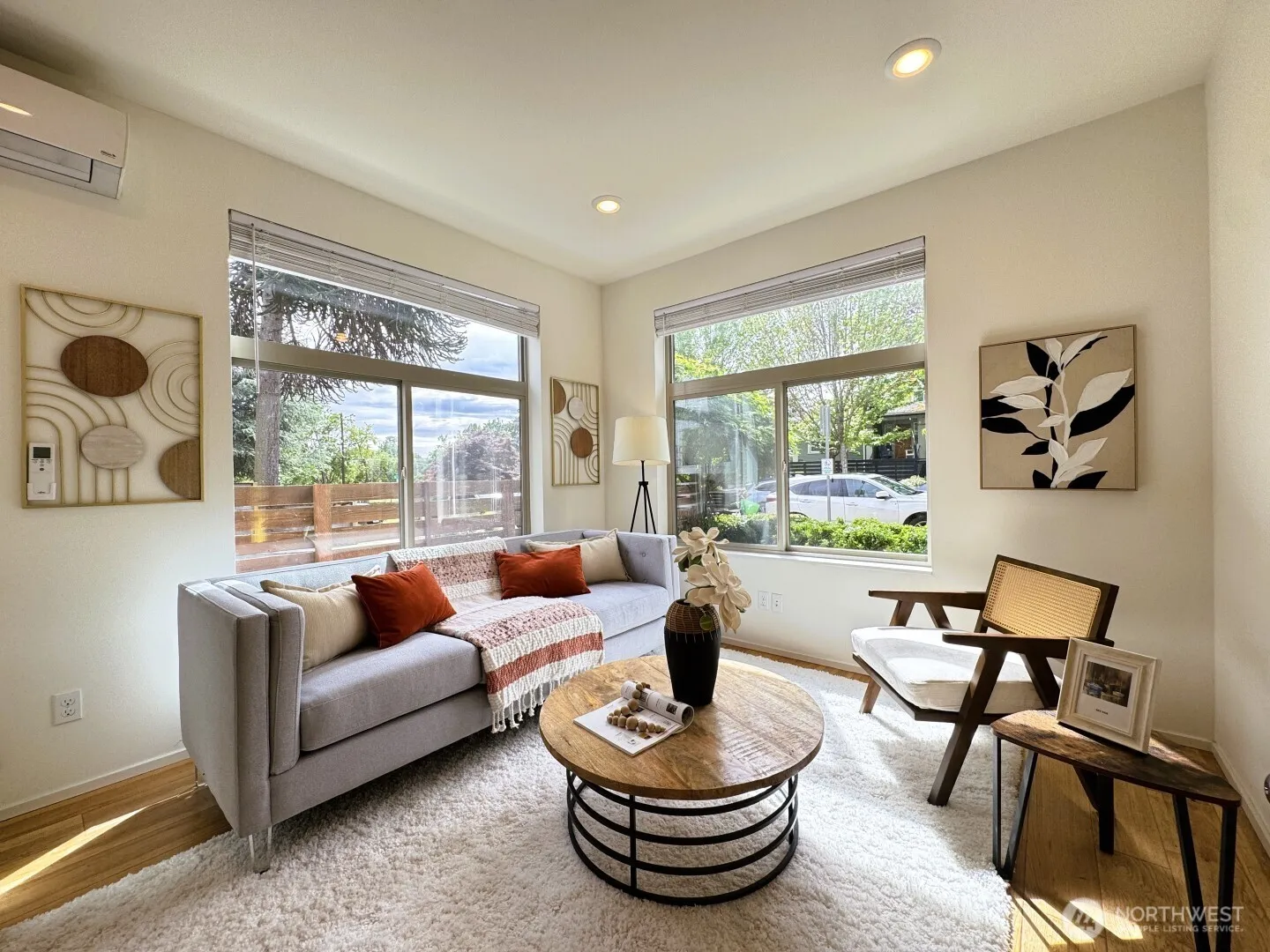 Property photo for 4114 Linden Avenue N #a, Seattle photo 4