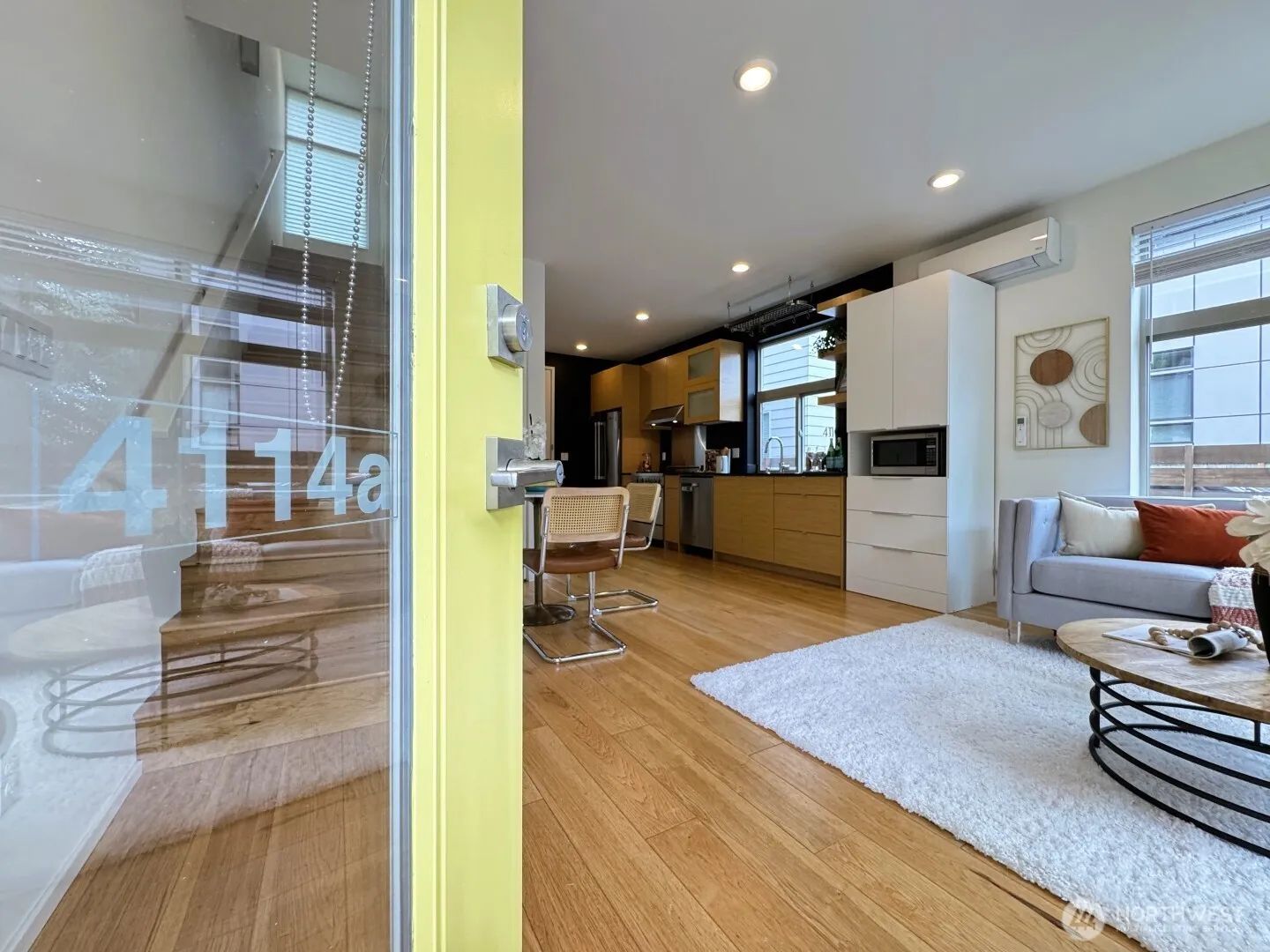 Property photo for 4114 Linden Avenue N #a, Seattle photo 2