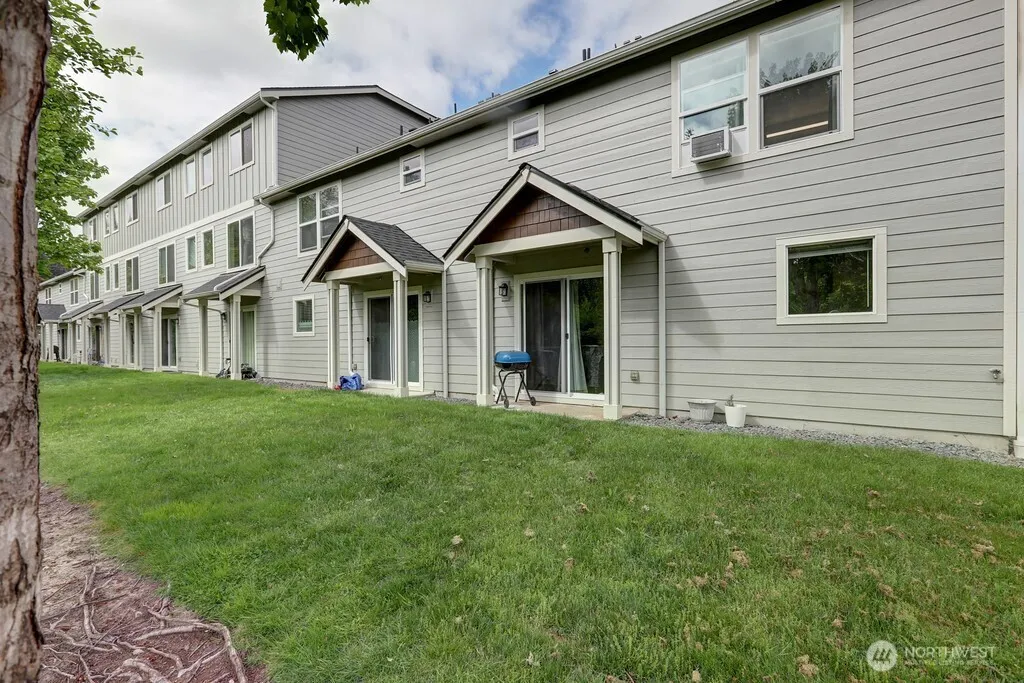 Property photo for 17803 79th Avenue Ct E, Puyallup photo 2