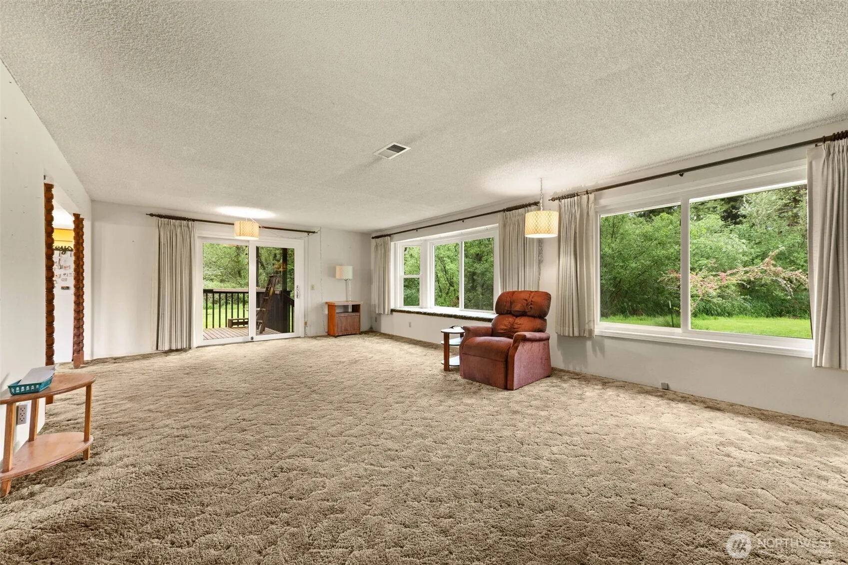 Property photo for 5615 Maltby Road, Woodinville photo 3
