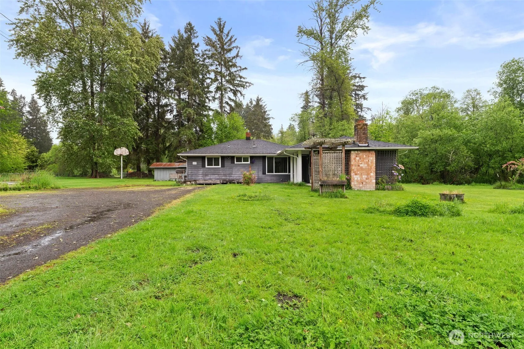 Property photo for 5615 Maltby Road, Woodinville photo 2