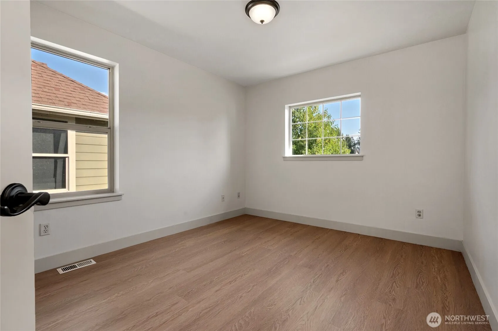 Property photo for 15302 84th Avenue E, Puyallup photo 3