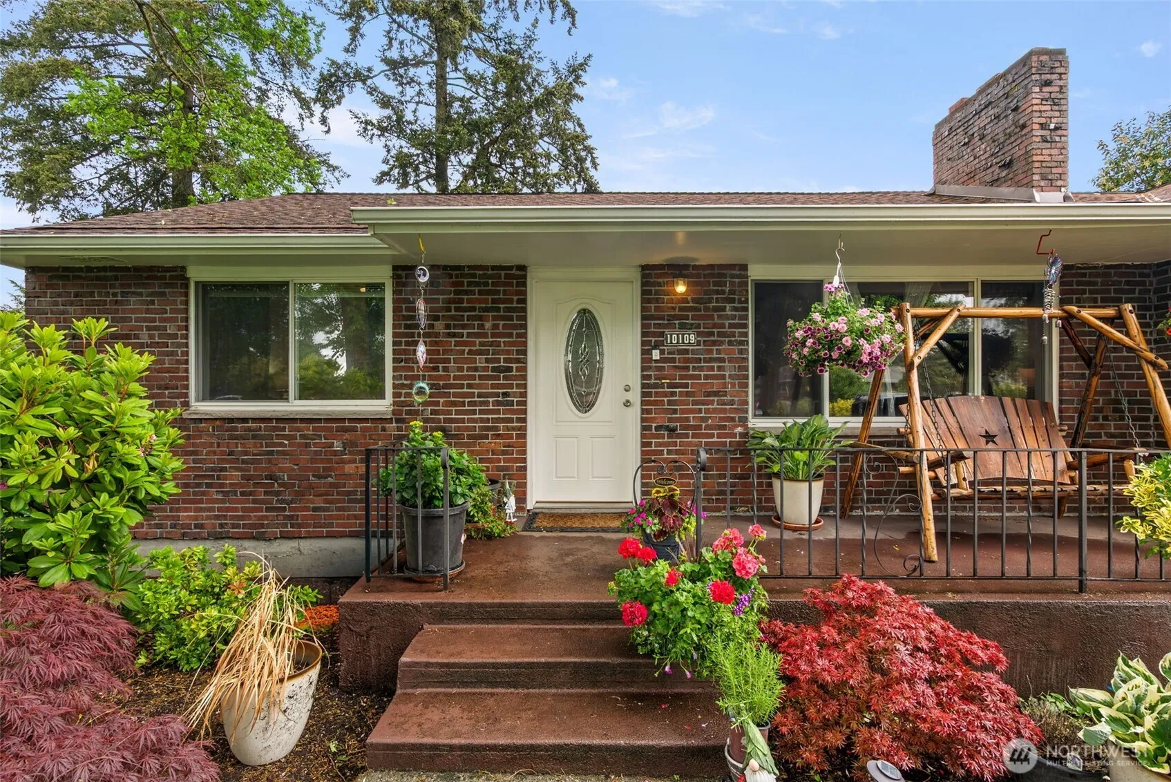 Property photo for 10109 Becker Drive Sw, Lakewood