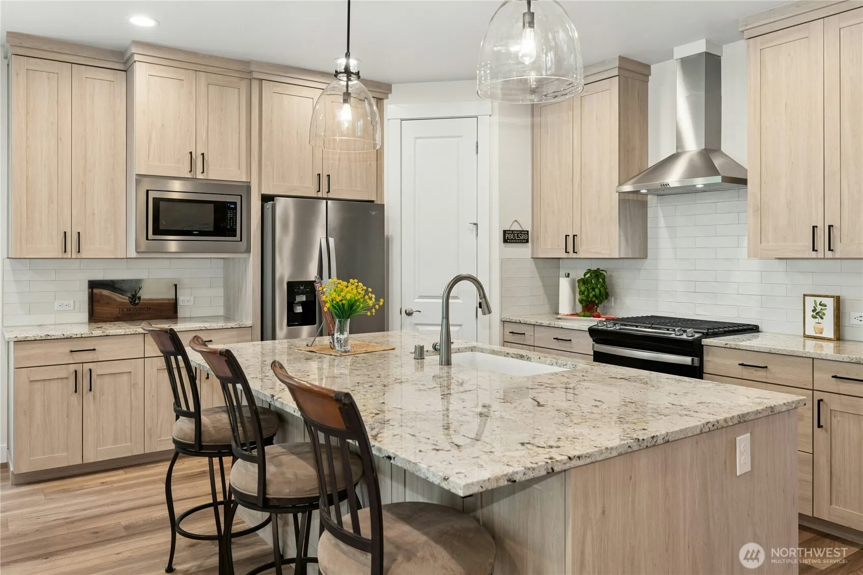 Property photo for 18599 Sawgrass Drive Ne, Poulsbo photo 4