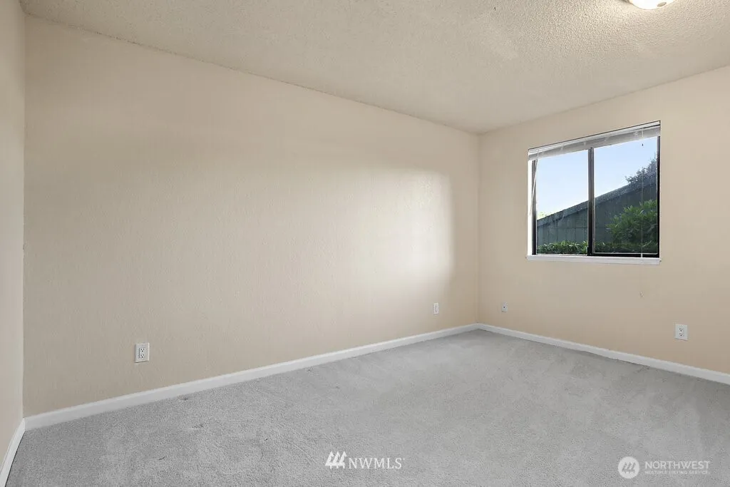 Property photo for 14331 124th Avenue Ne #c33, Kirkland photo 4