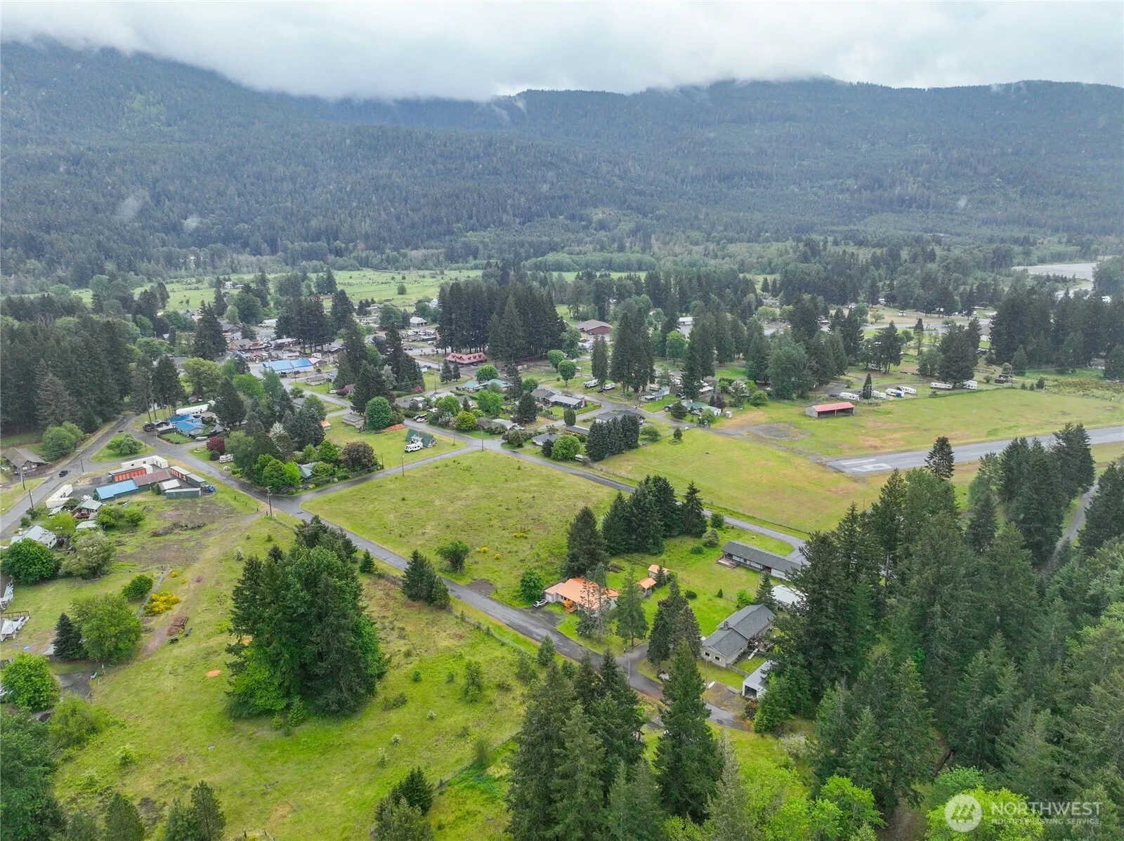 Property photo for 126 Tahoma Street W, Packwood photo 3
