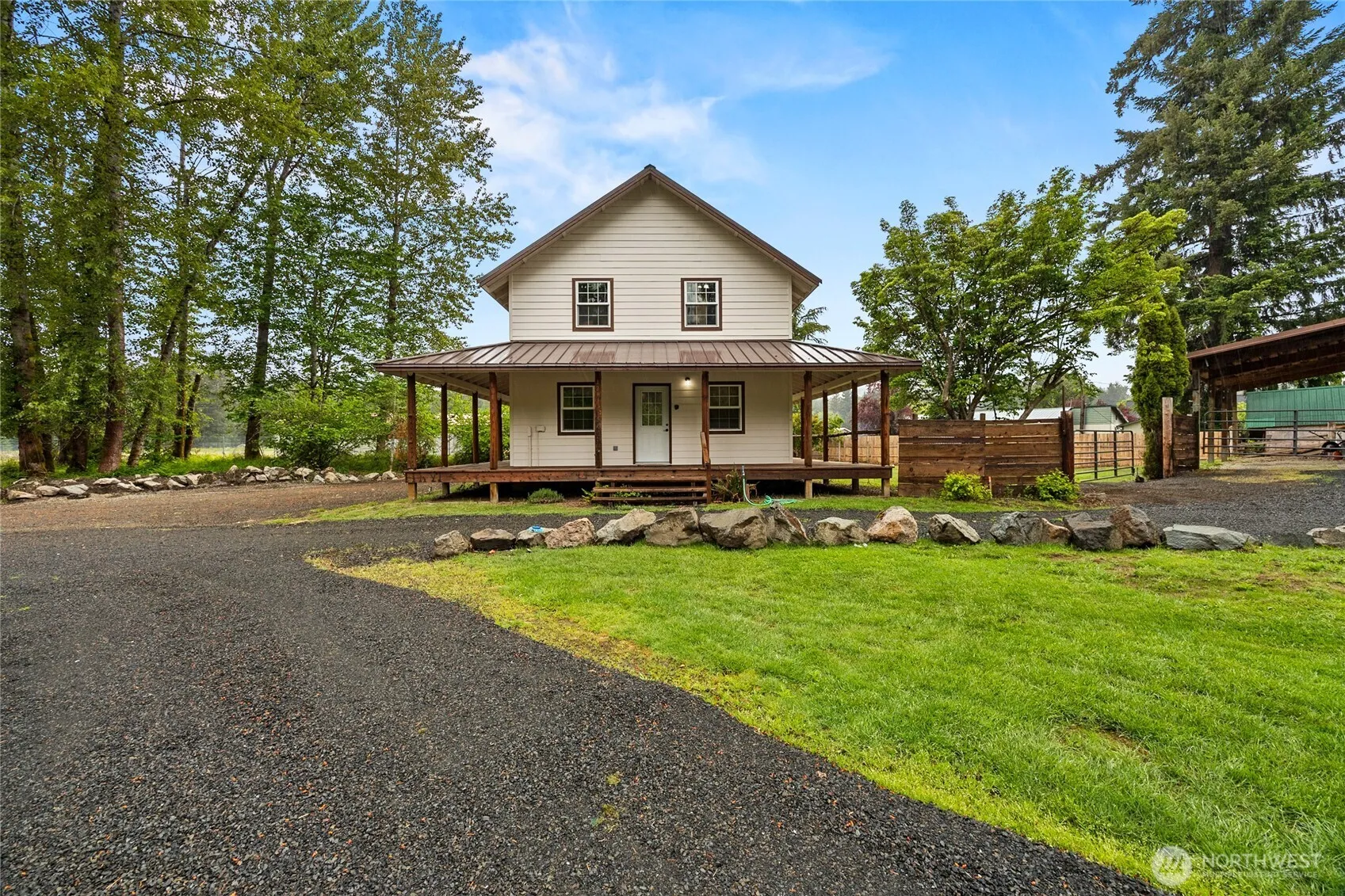 Property photo for 126 Tahoma Street W, Packwood photo 4