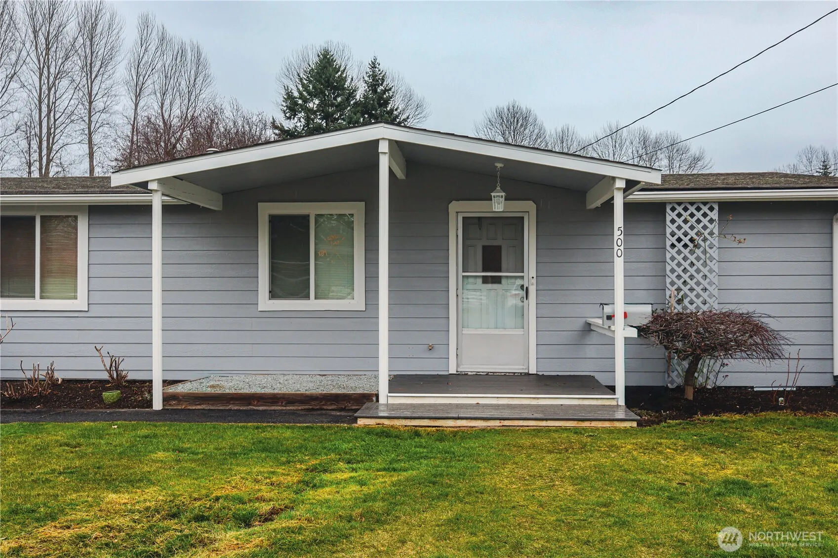 Property photo for 500 N Barker Street N, Mount Vernon