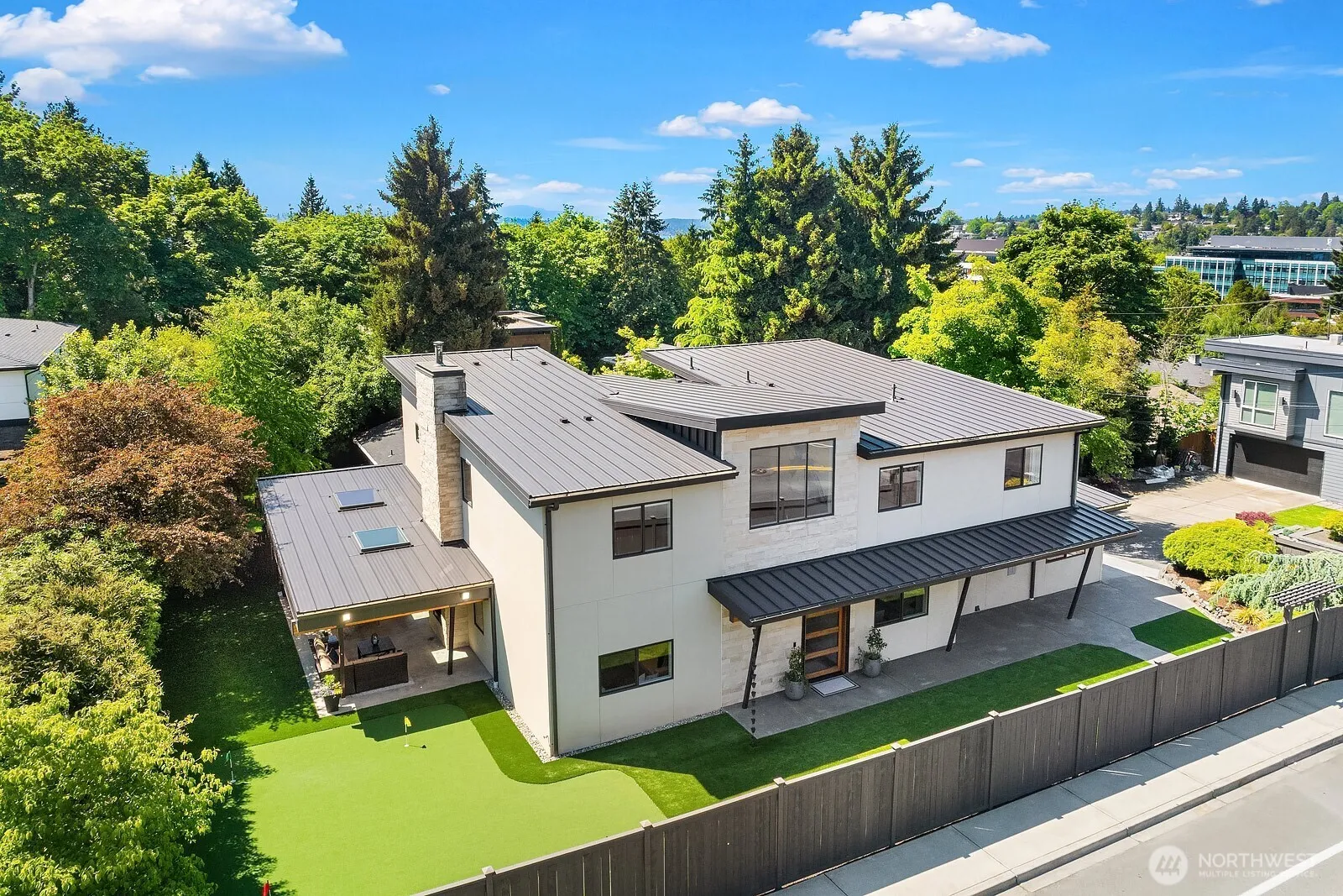 Property photo for 107 6th Street S, Kirkland