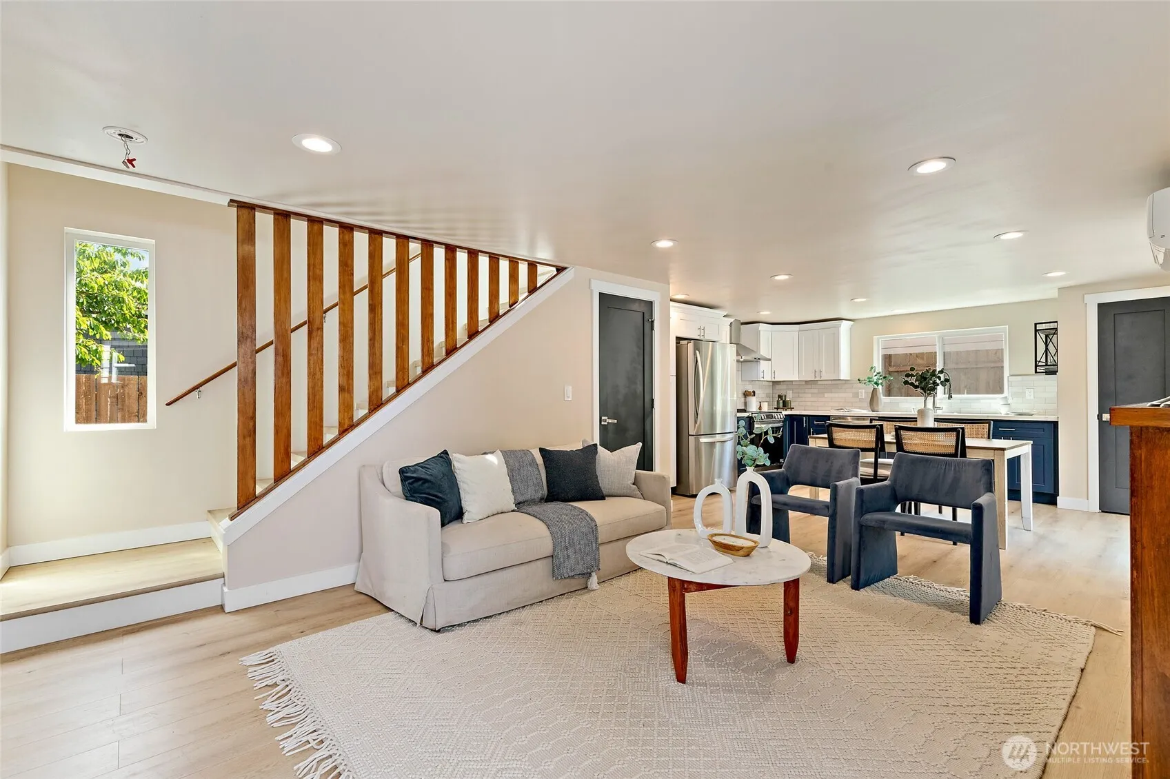 Property photo for 14338 Ashworth Avenue N #b, Seattle photo 4