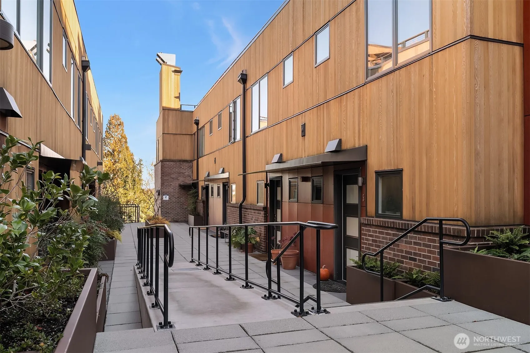 Property photo for 3300 Ne 65th Street #204, Seattle photo 2