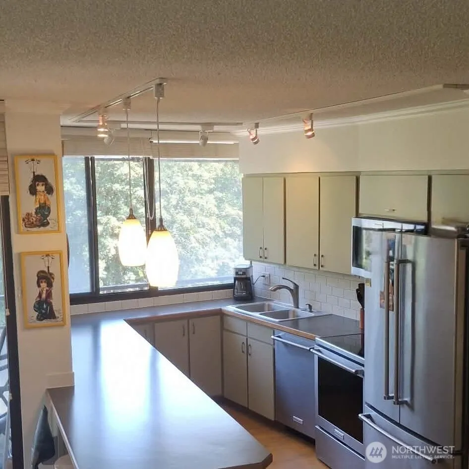 Property photo for 1910 Evergreen Park Drive Sw #302, Olympia photo 5