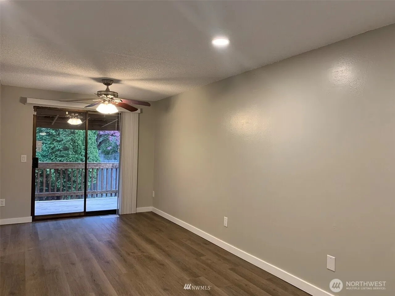 Property photo for 34242 36th Place Sw, Federal Way photo 4