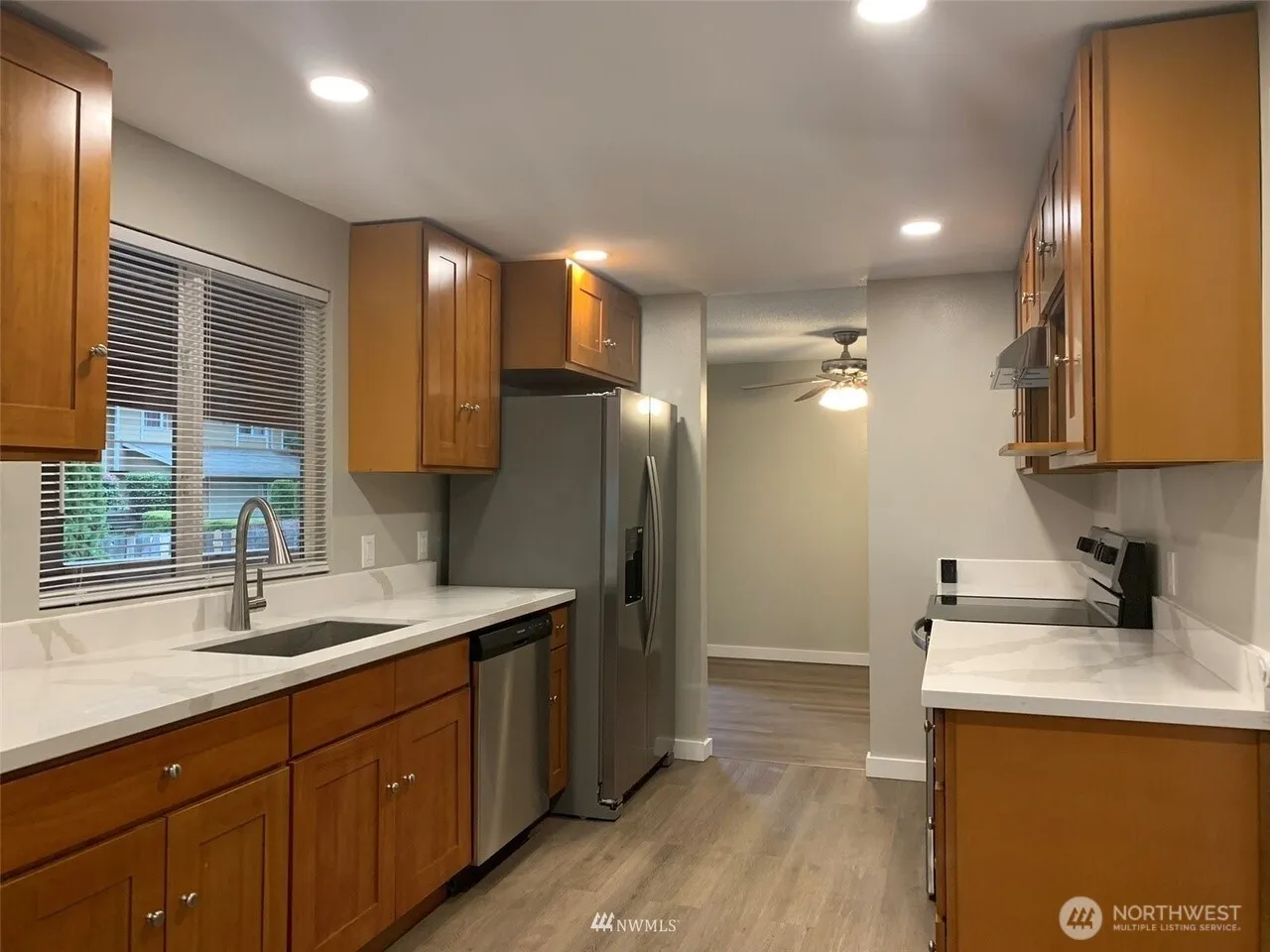 Property photo for 34242 36th Place Sw, Federal Way photo 2