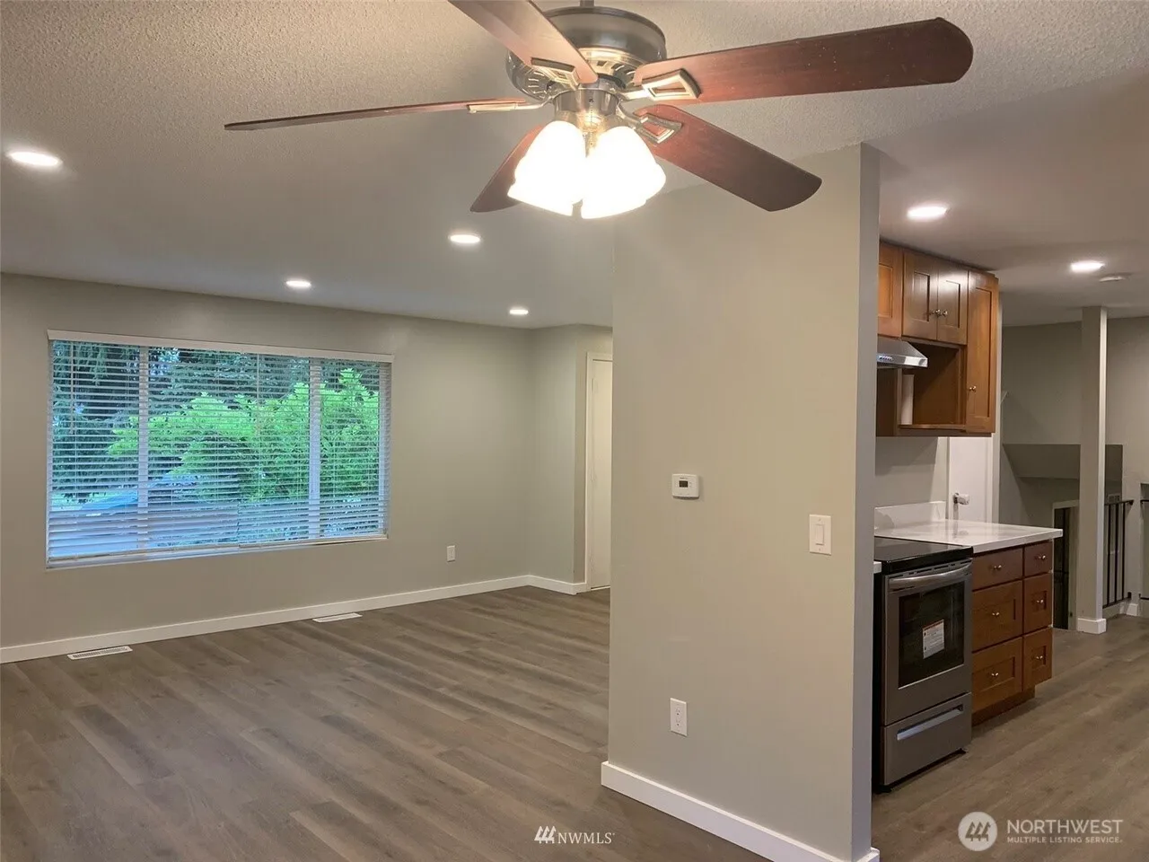 Property photo for 34242 36th Place Sw, Federal Way photo 3