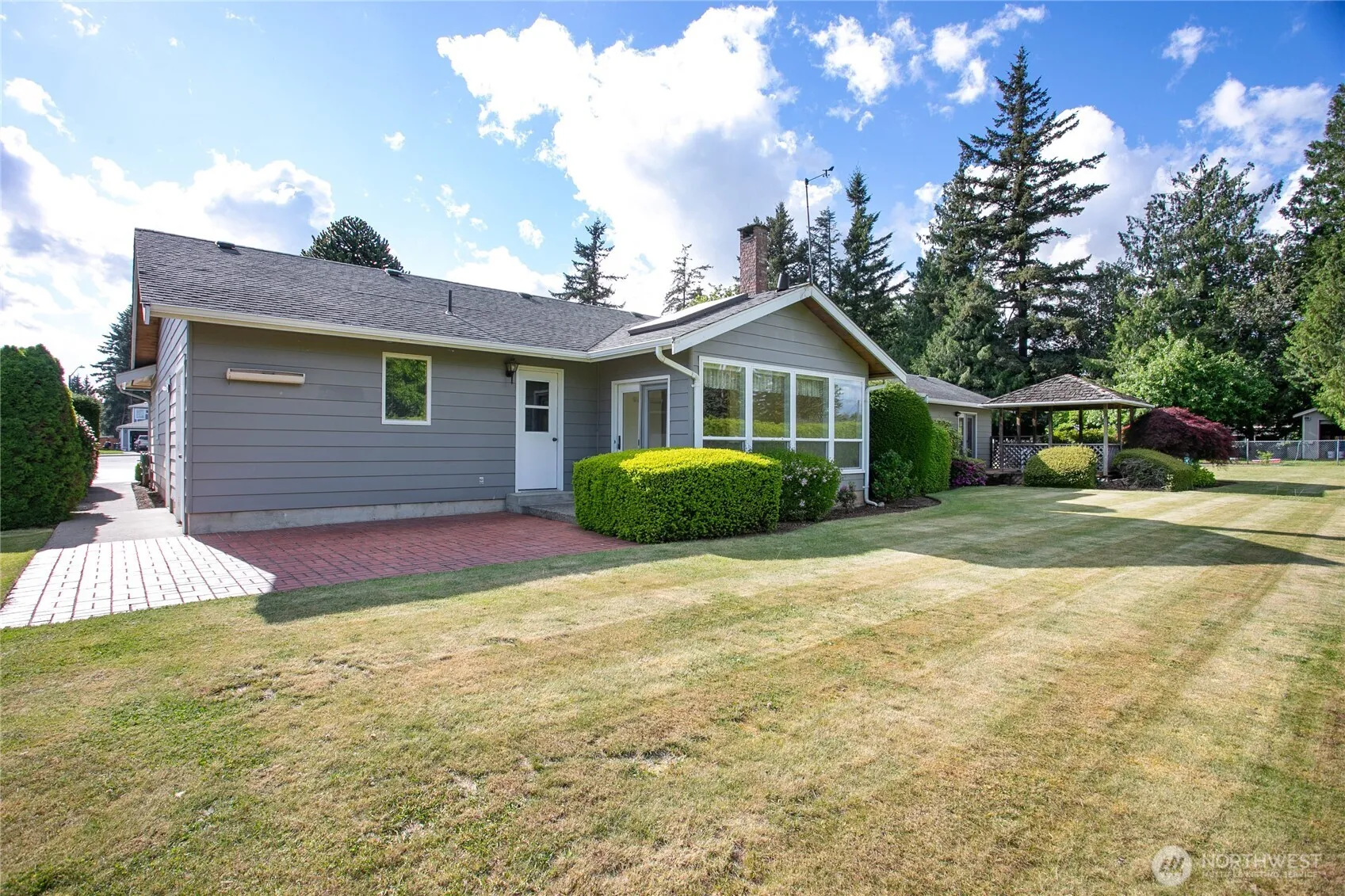 Property photo for 508 17th Street, Lynden photo 2