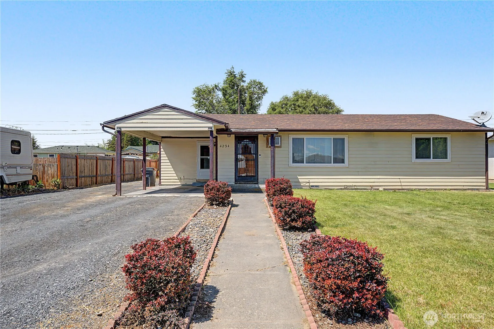 Property photo for 4294 Joann Drive Ne, Moses Lake