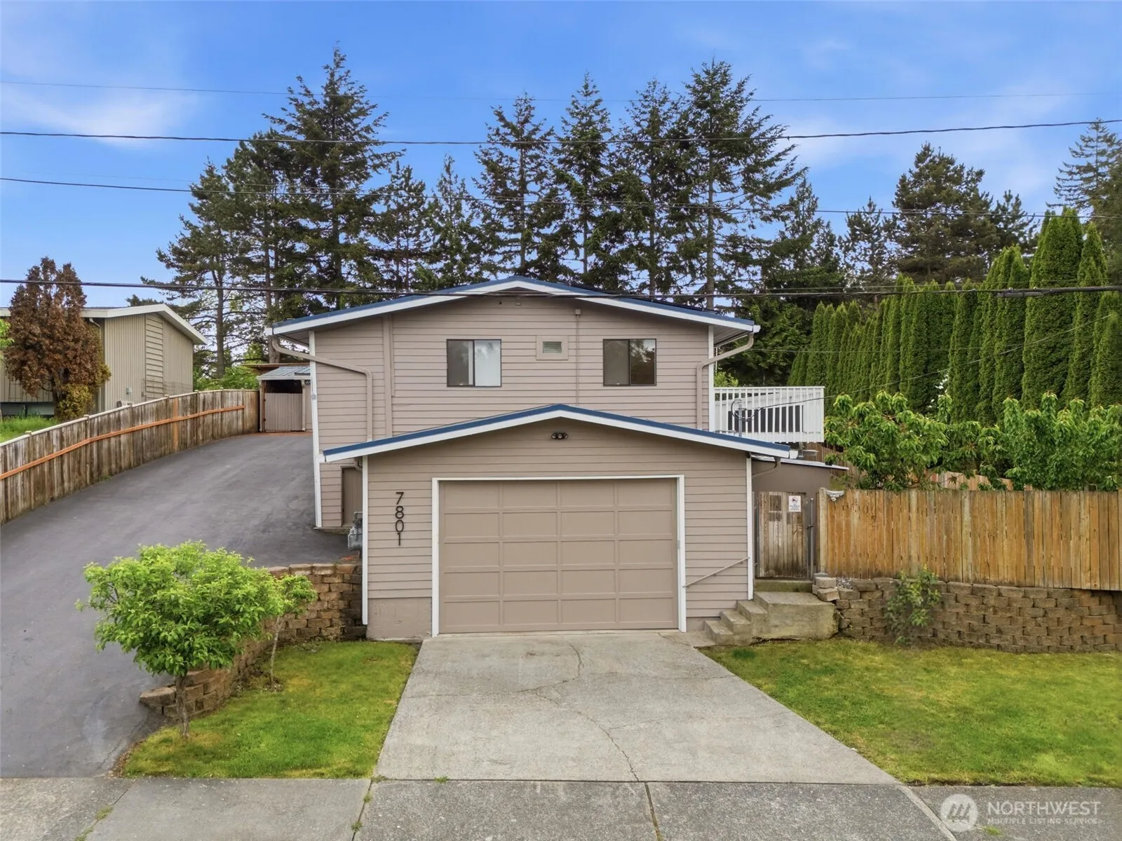 Property photo for 7801 Ne 133rd Place, Kirkland photo 4