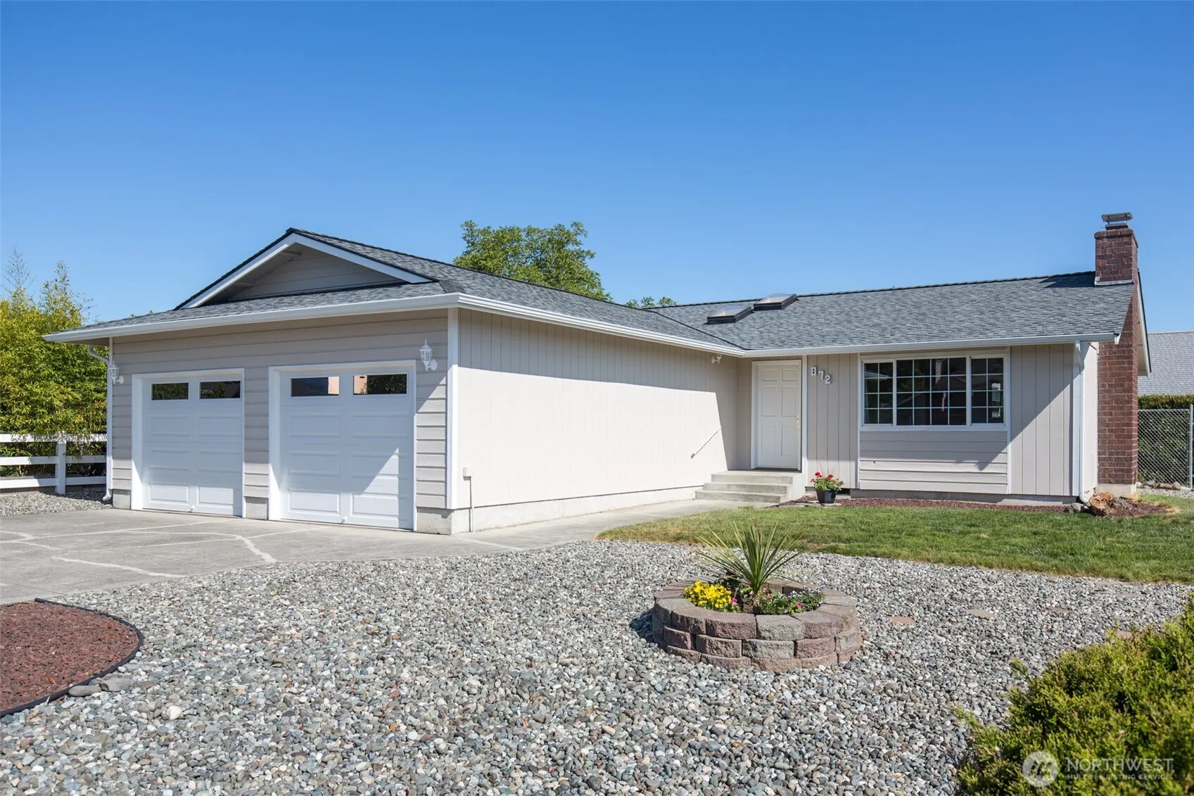 Property photo for 872 E Spruce Street, Sequim photo 2