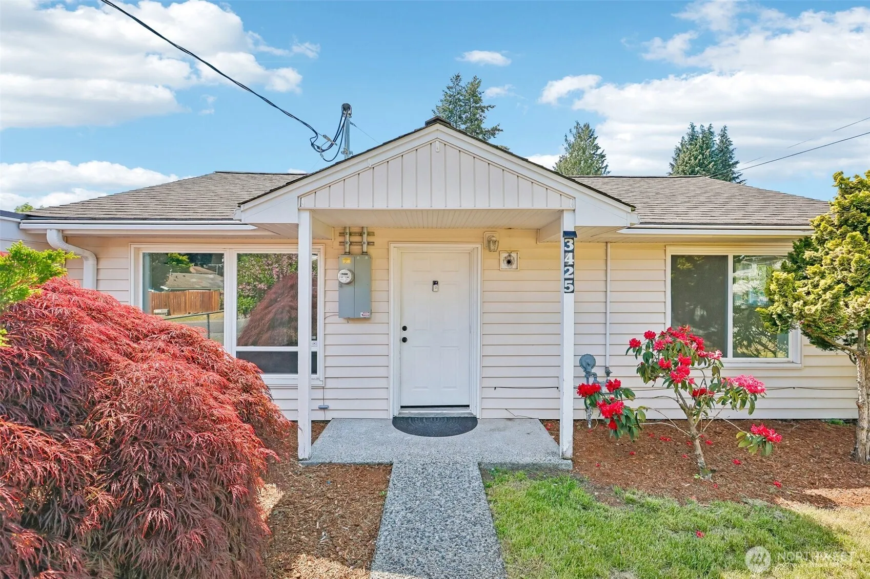 3425 Ne 7th Place, Renton