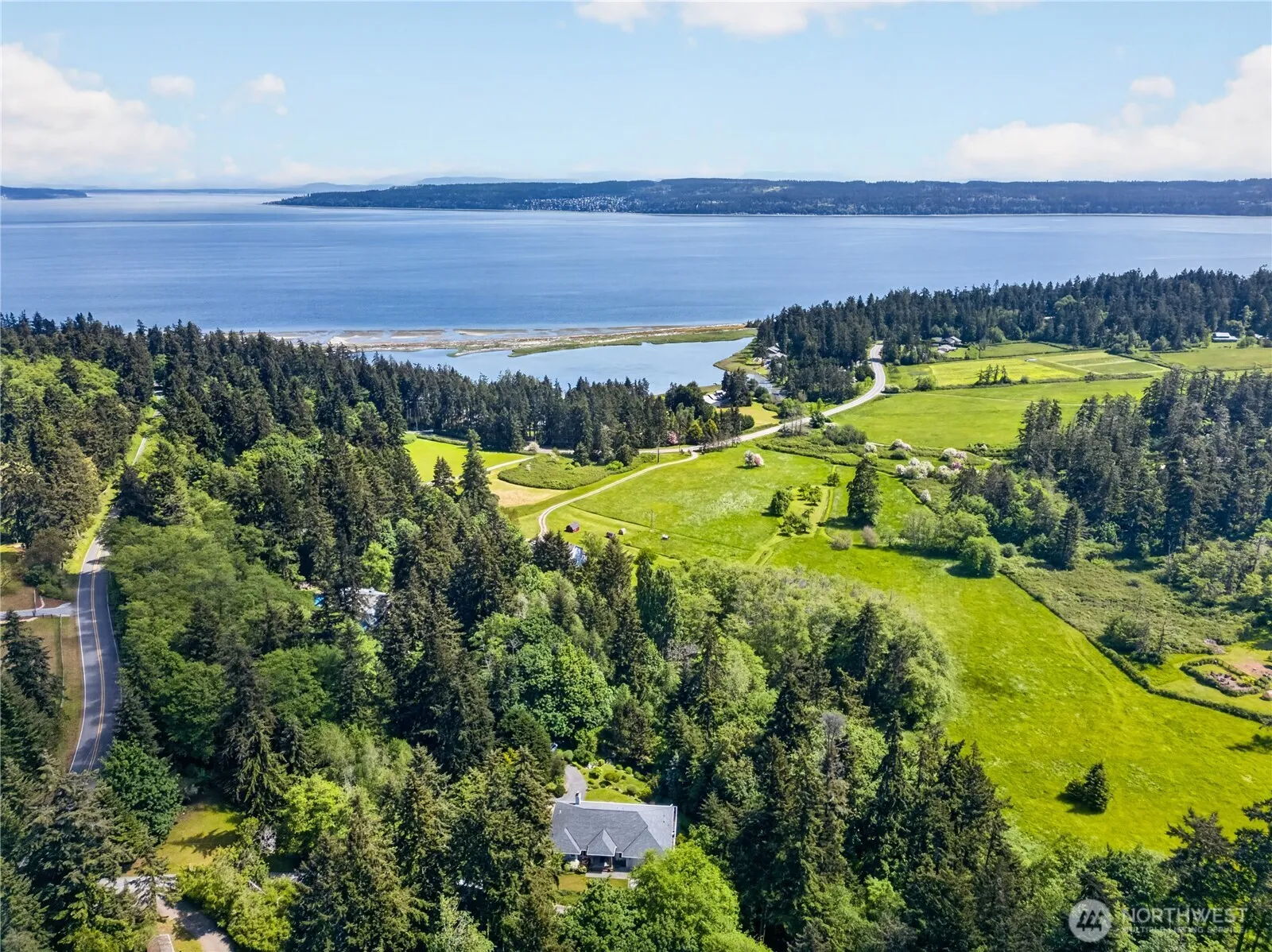 Property photo for 146 E Welcher Road, Coupeville photo 3
