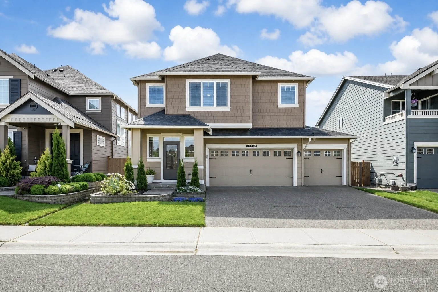 Property photo for 19012 105th Avenue E, Puyallup