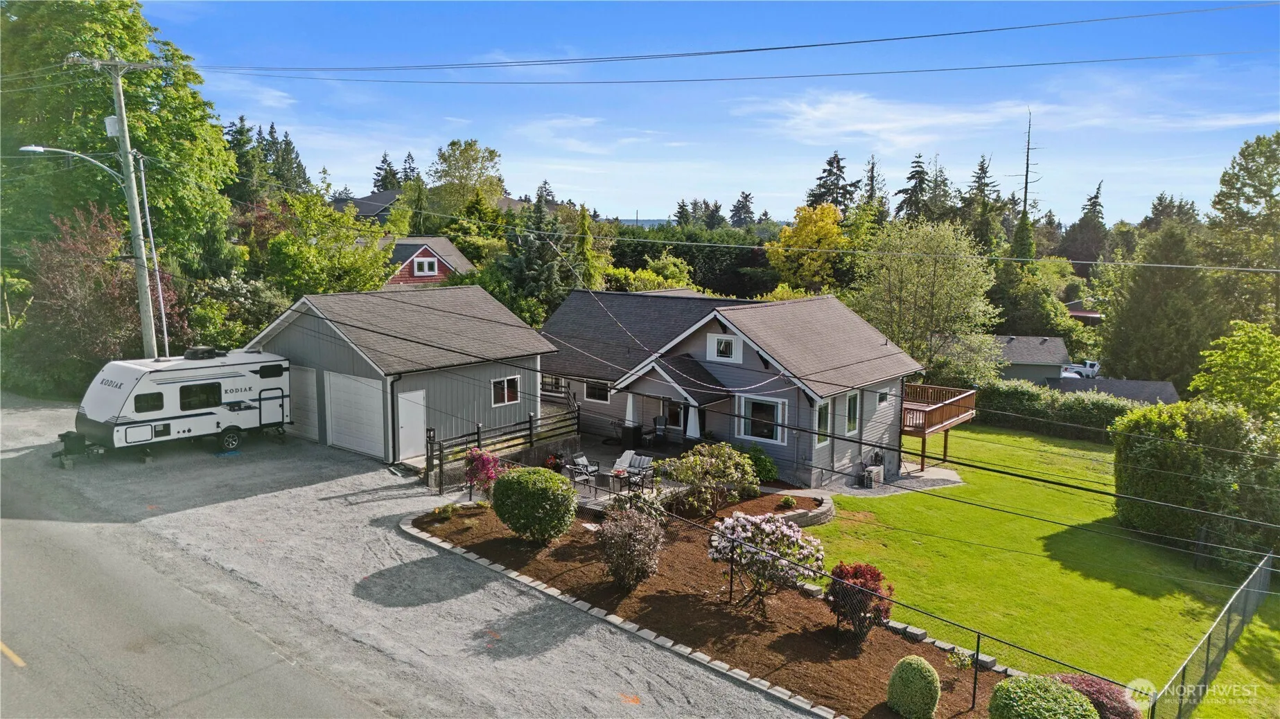Property photo for 703 19th Avenue, Milton