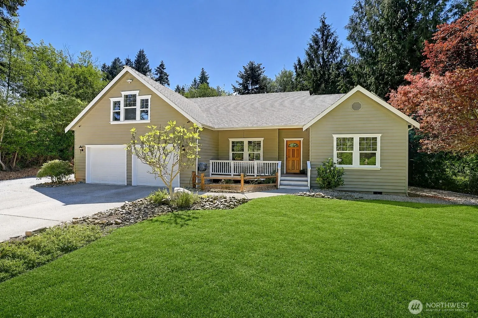 Property photo for 308 Ridgelawn Place, Camano Island