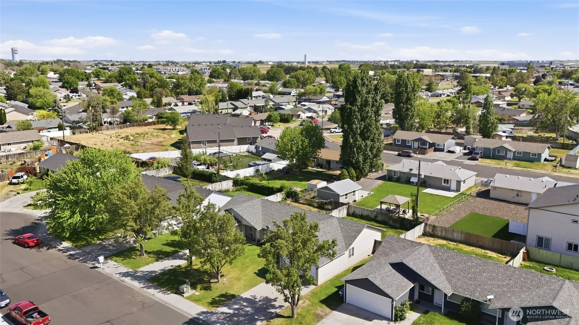Property photo for 905 907 Ball Court, Moses Lake photo 3
