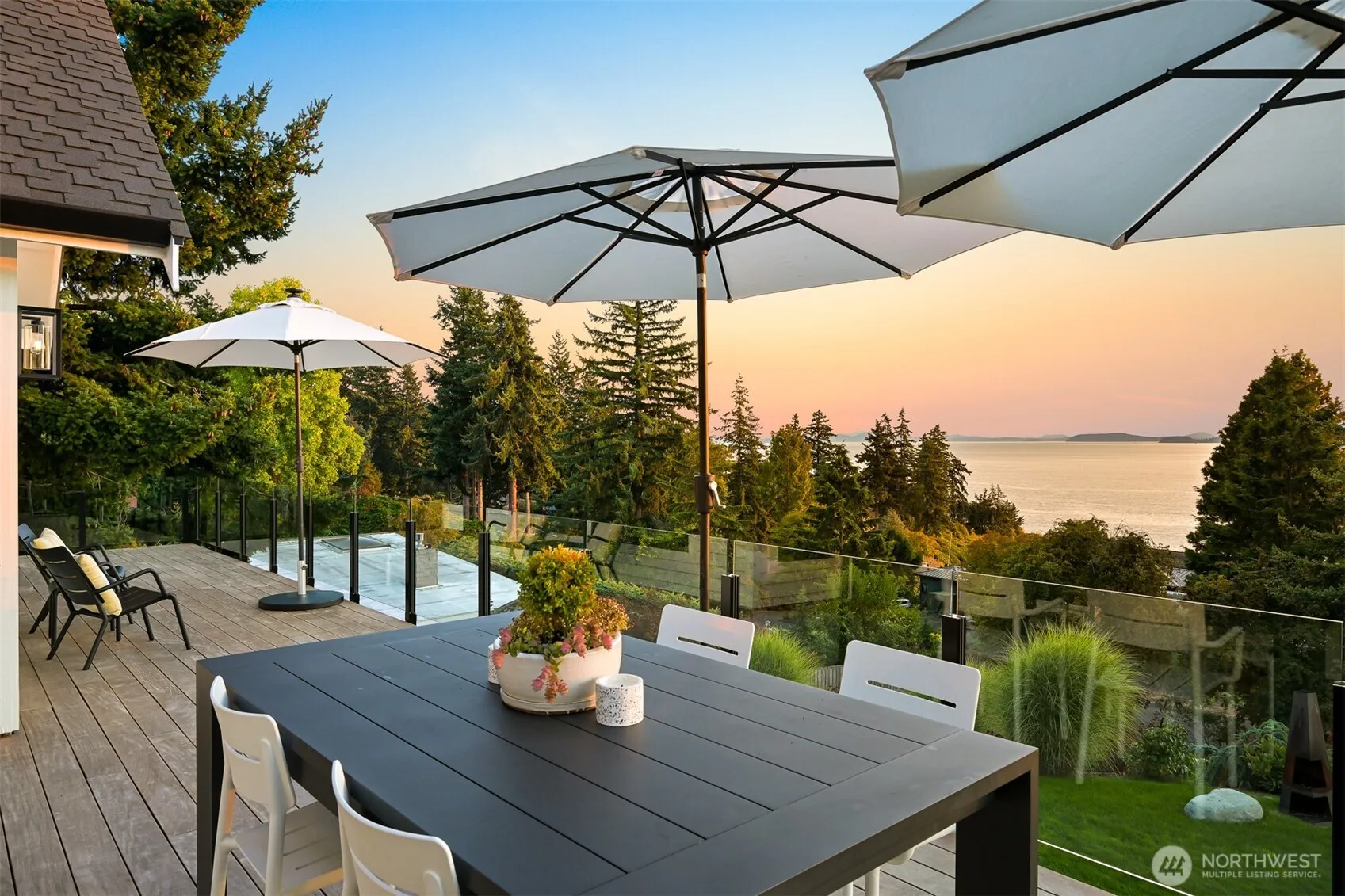 Property photo for 405 Bayside Road, Bellingham