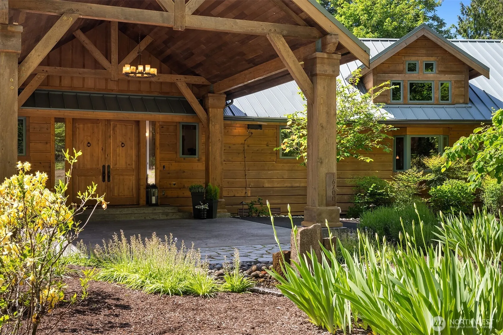 Property photo for 16700 Saybrook Drive Ne, Woodinville photo 3