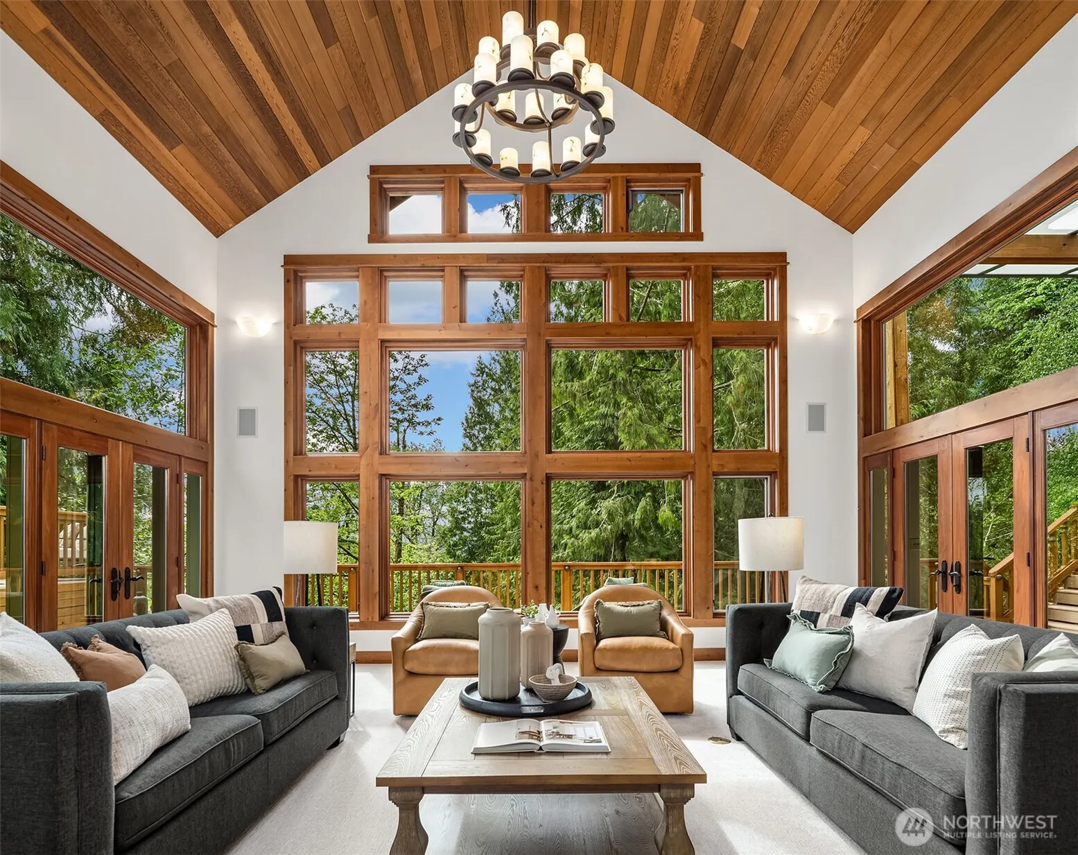 Property photo for 16700 Saybrook Drive Ne, Woodinville