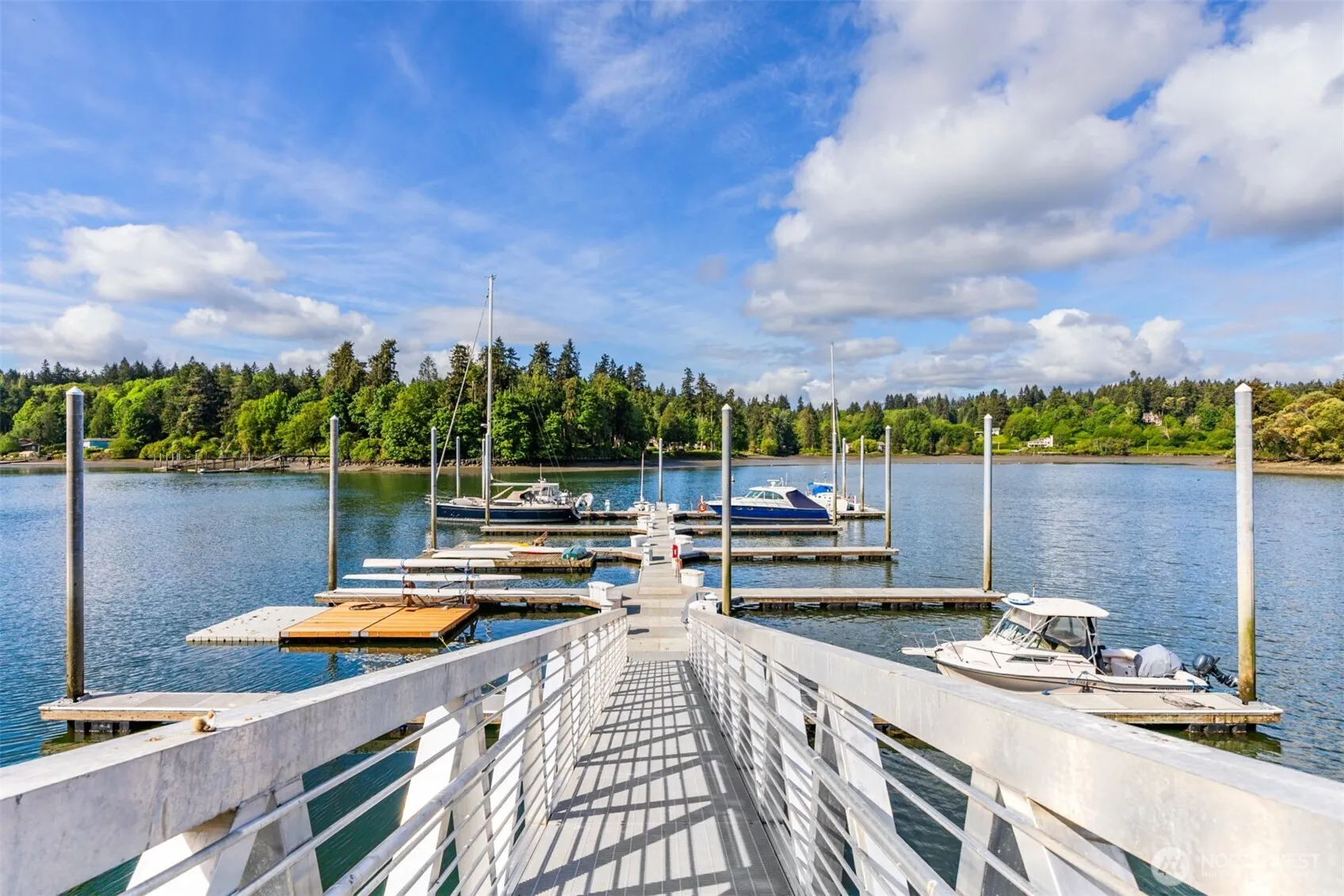 Property photo for 105 Lovell Avenue Sw #15-11, Bainbridge Island photo 2