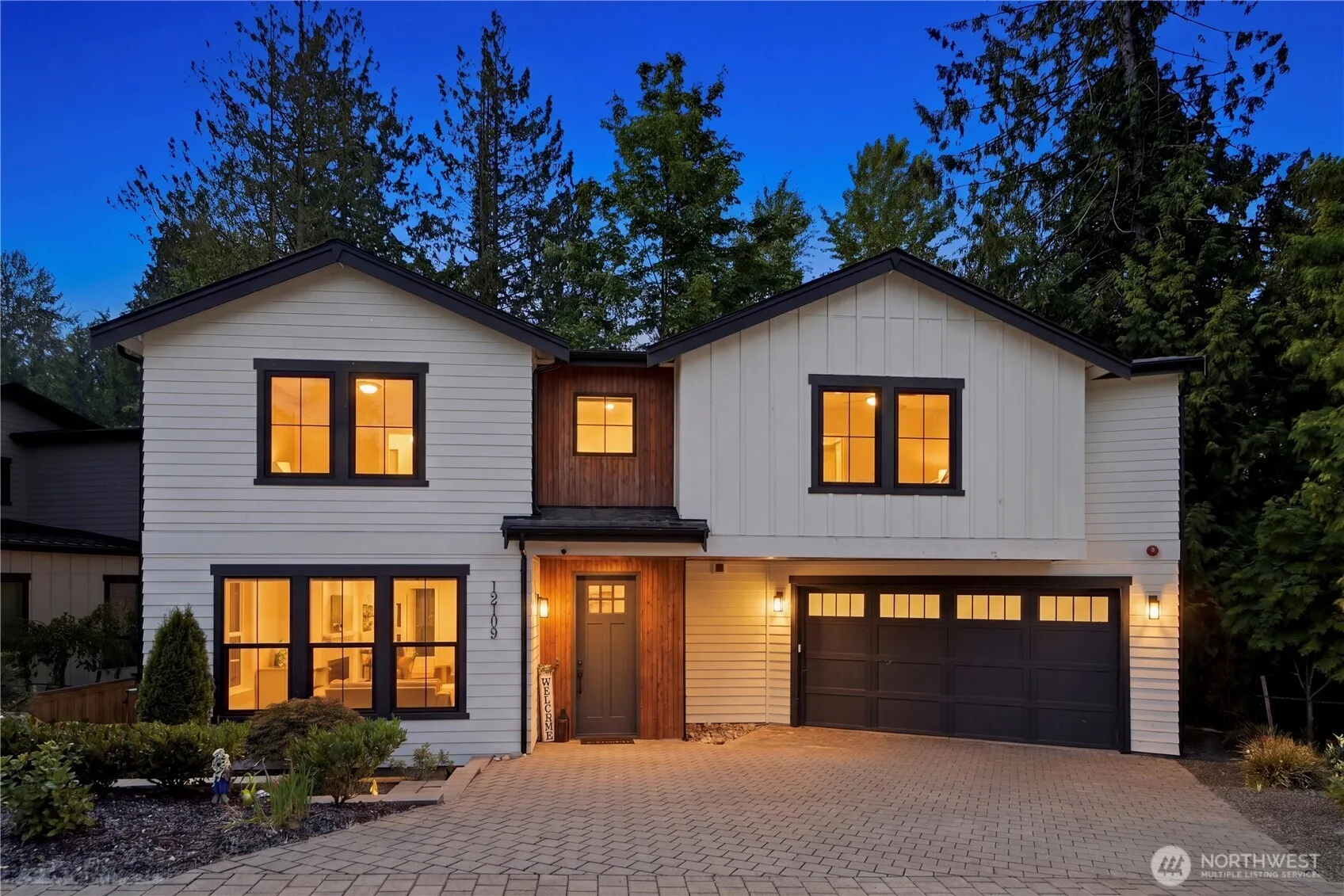 12109 Ne 105th St, Kirkland