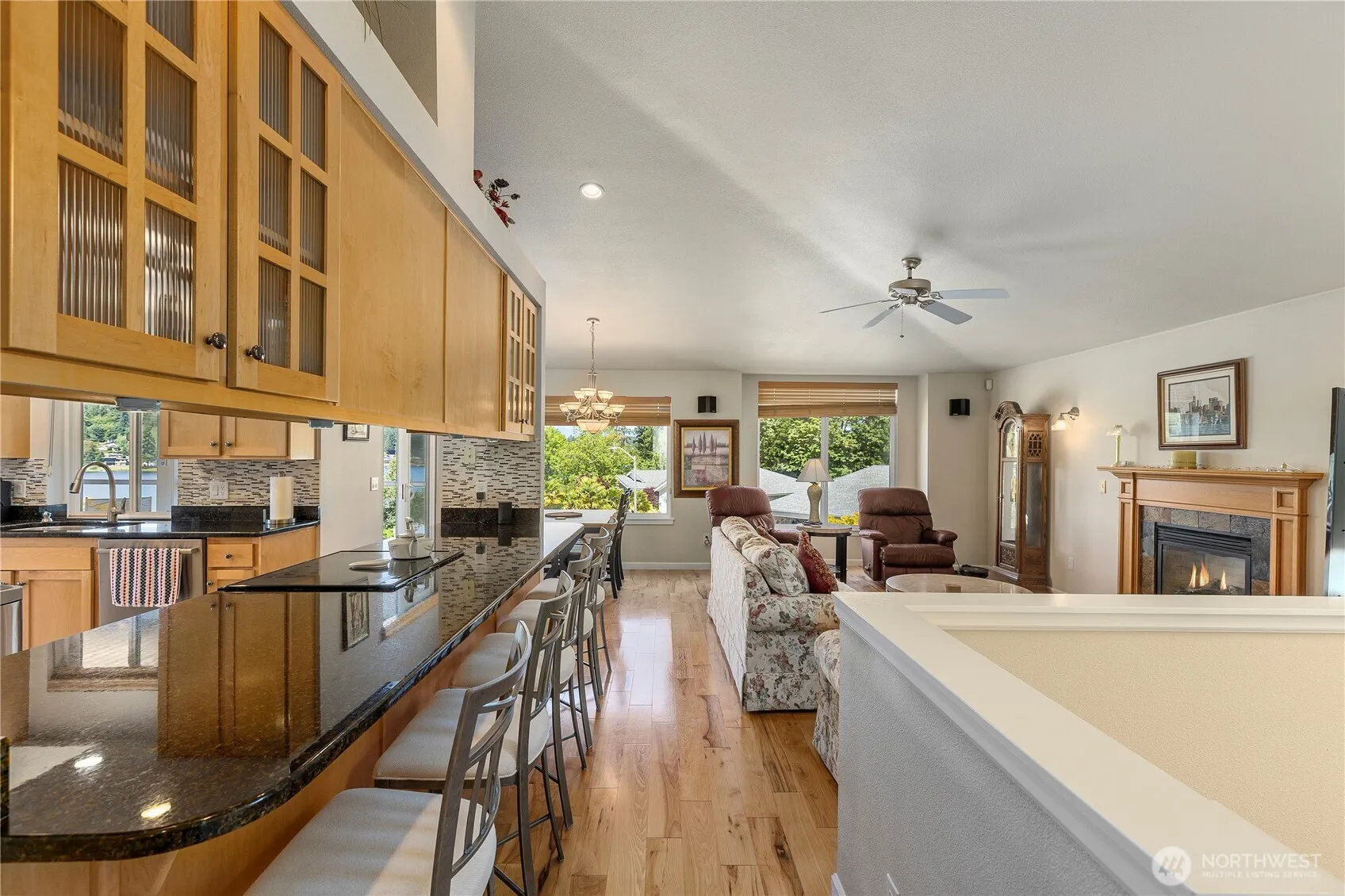 Property photo for 6027 Osprey Circle, Bremerton photo 4