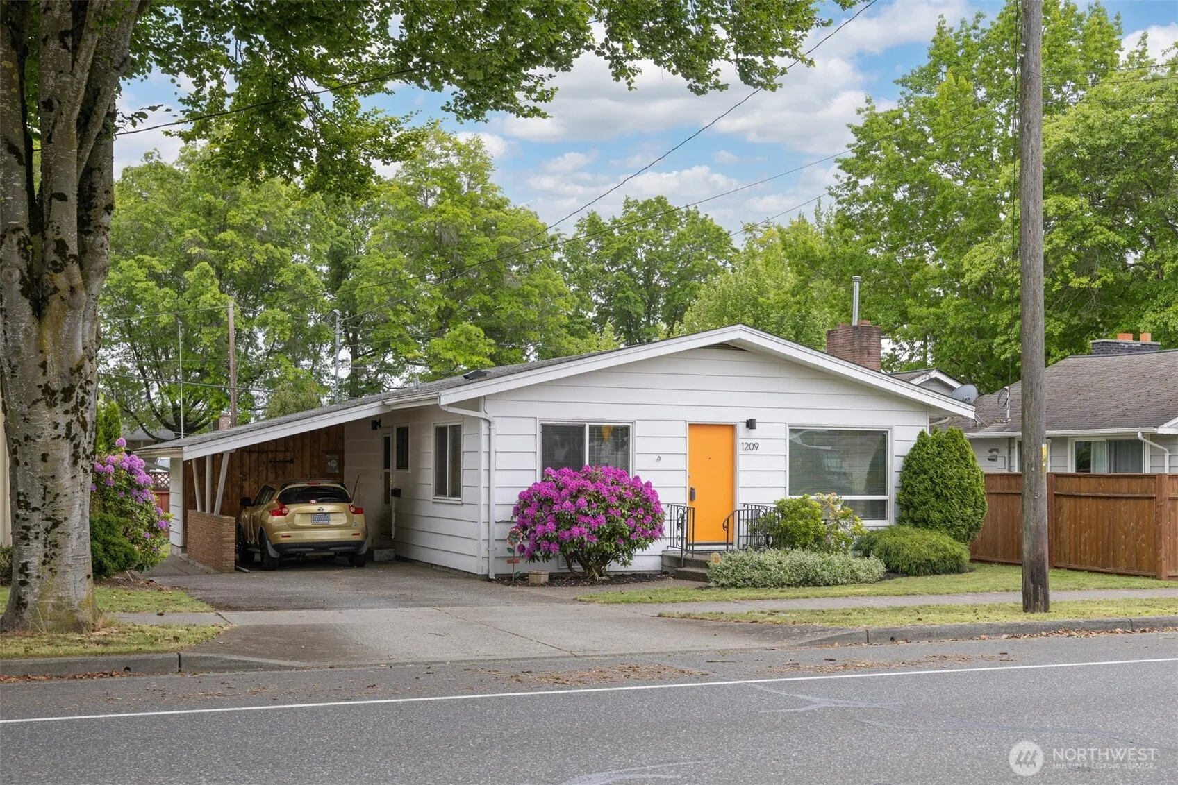Property photo for 1209 Grover Street, Lynden photo 2
