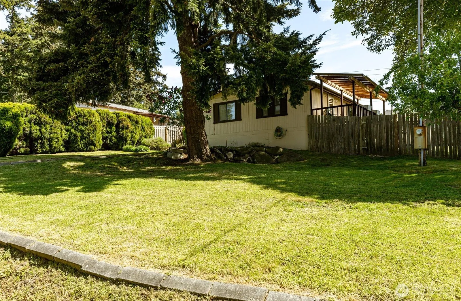 Property photo for 2172 Norman Drive, Oak Harbor
