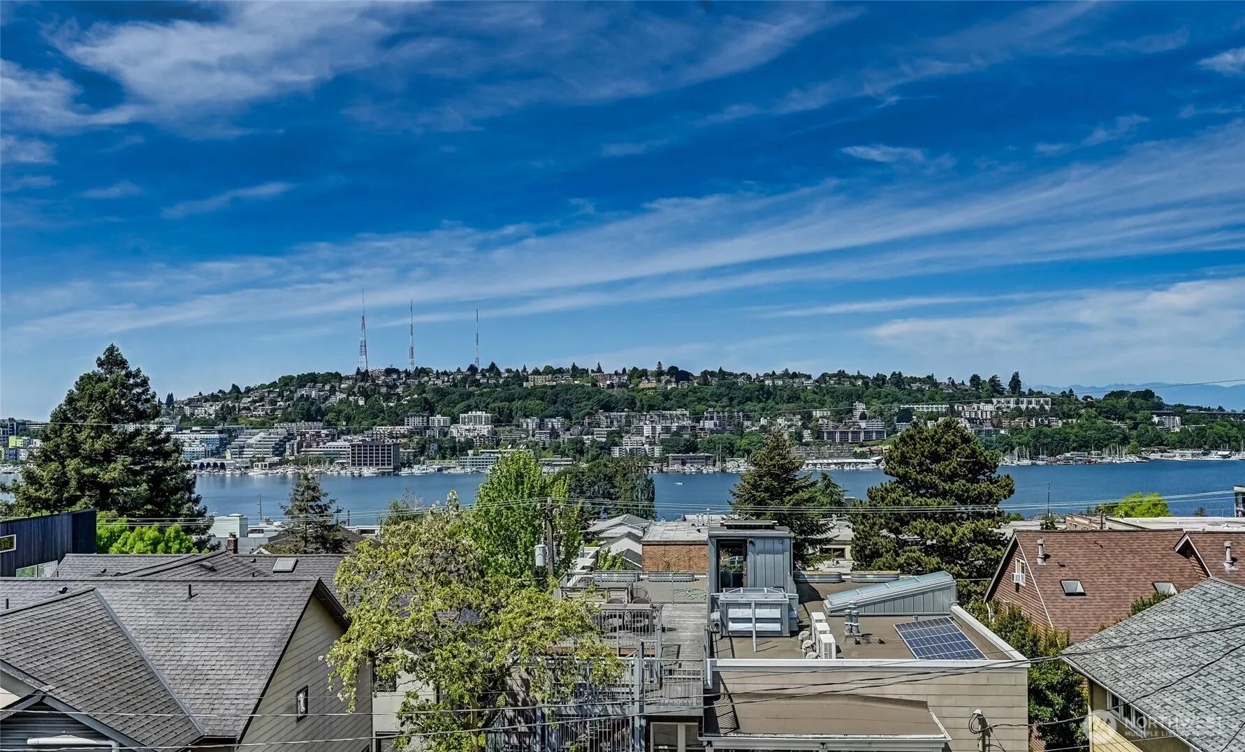 Property photo for 2025 Boylston Avenue E, Seattle photo 2
