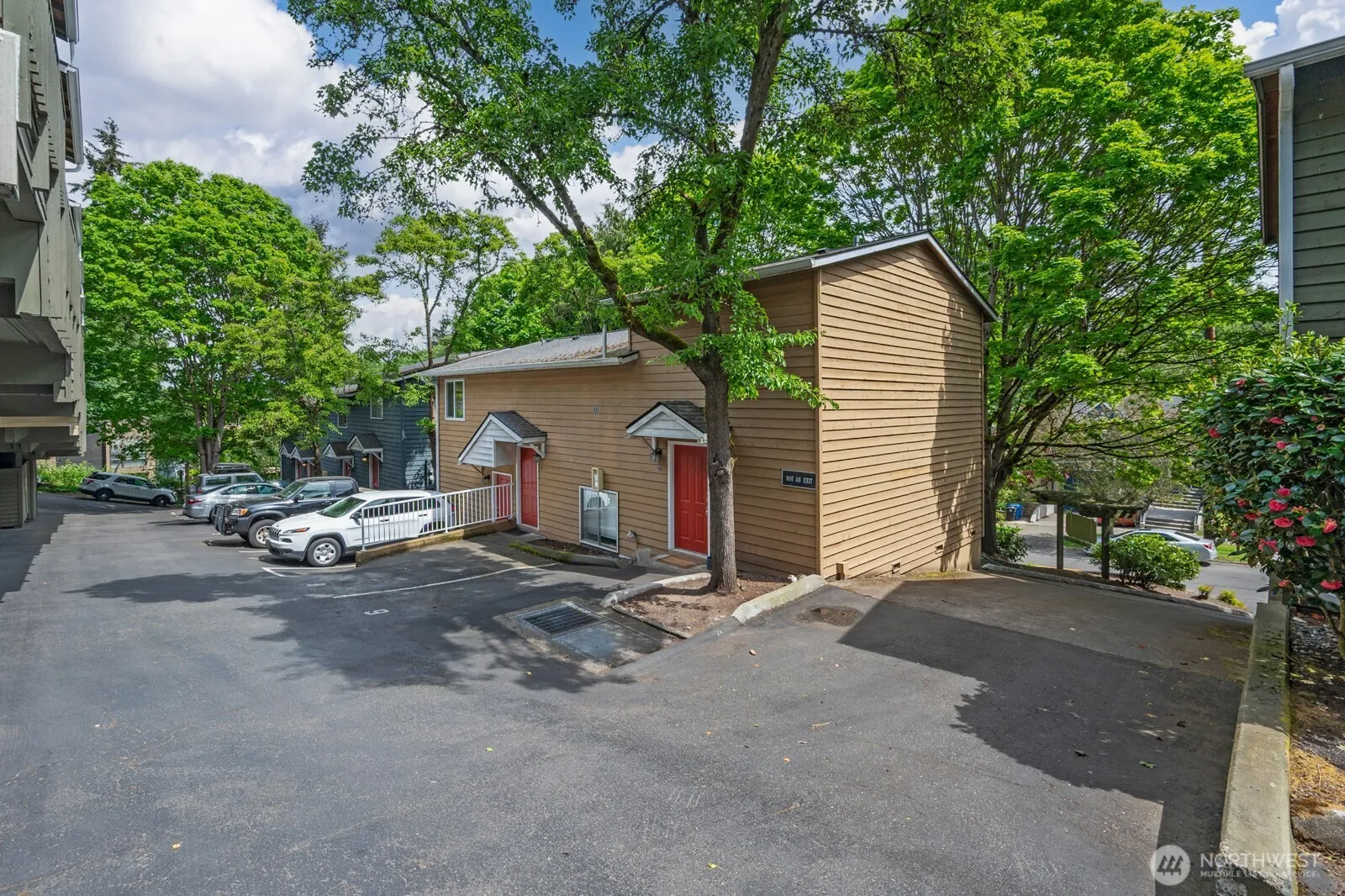 Property photo for 301 W Raye Street #106, Seattle photo 3