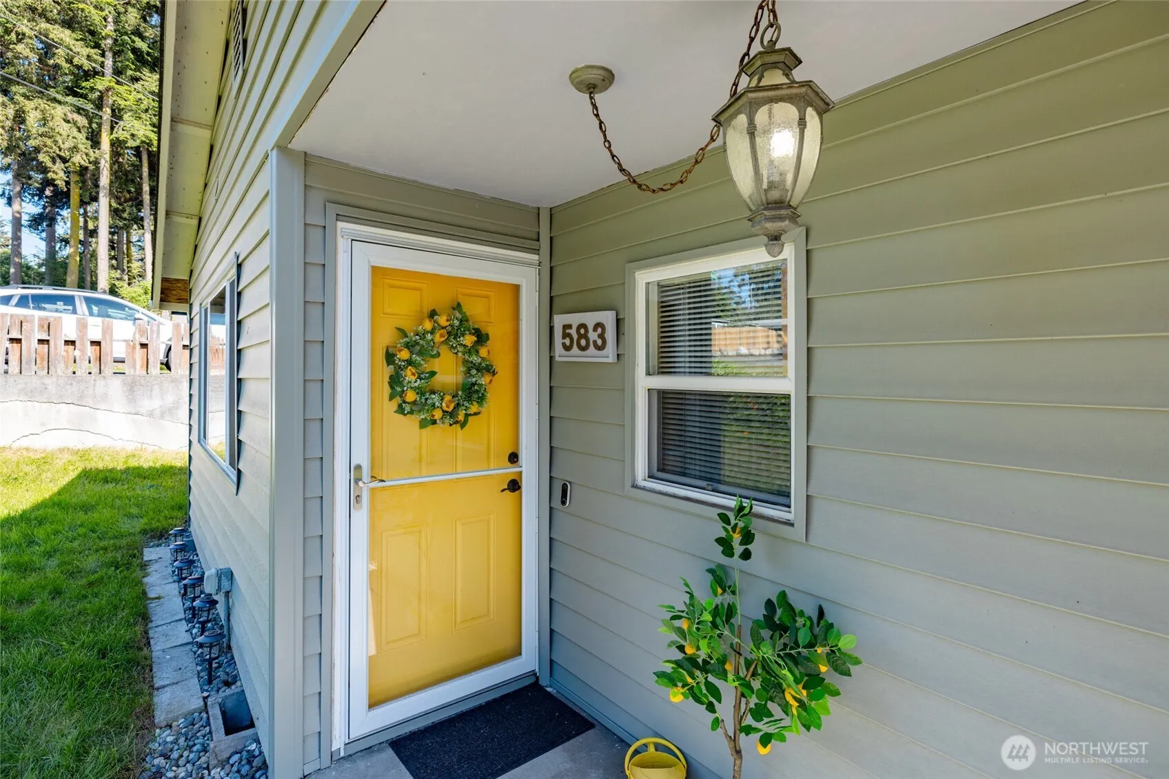Property photo for 583 Salal Street, Oak Harbor photo 2
