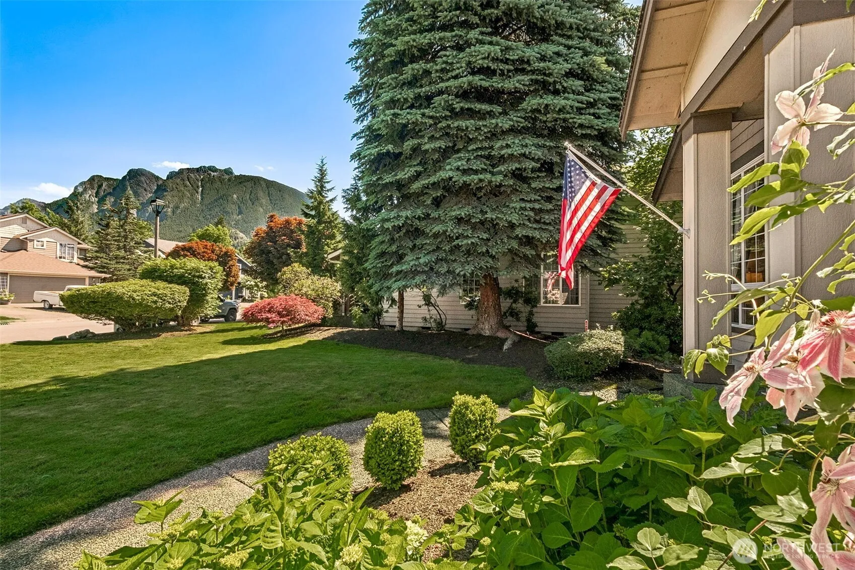 Property photo for 445 Se 7th Street, North Bend photo 2