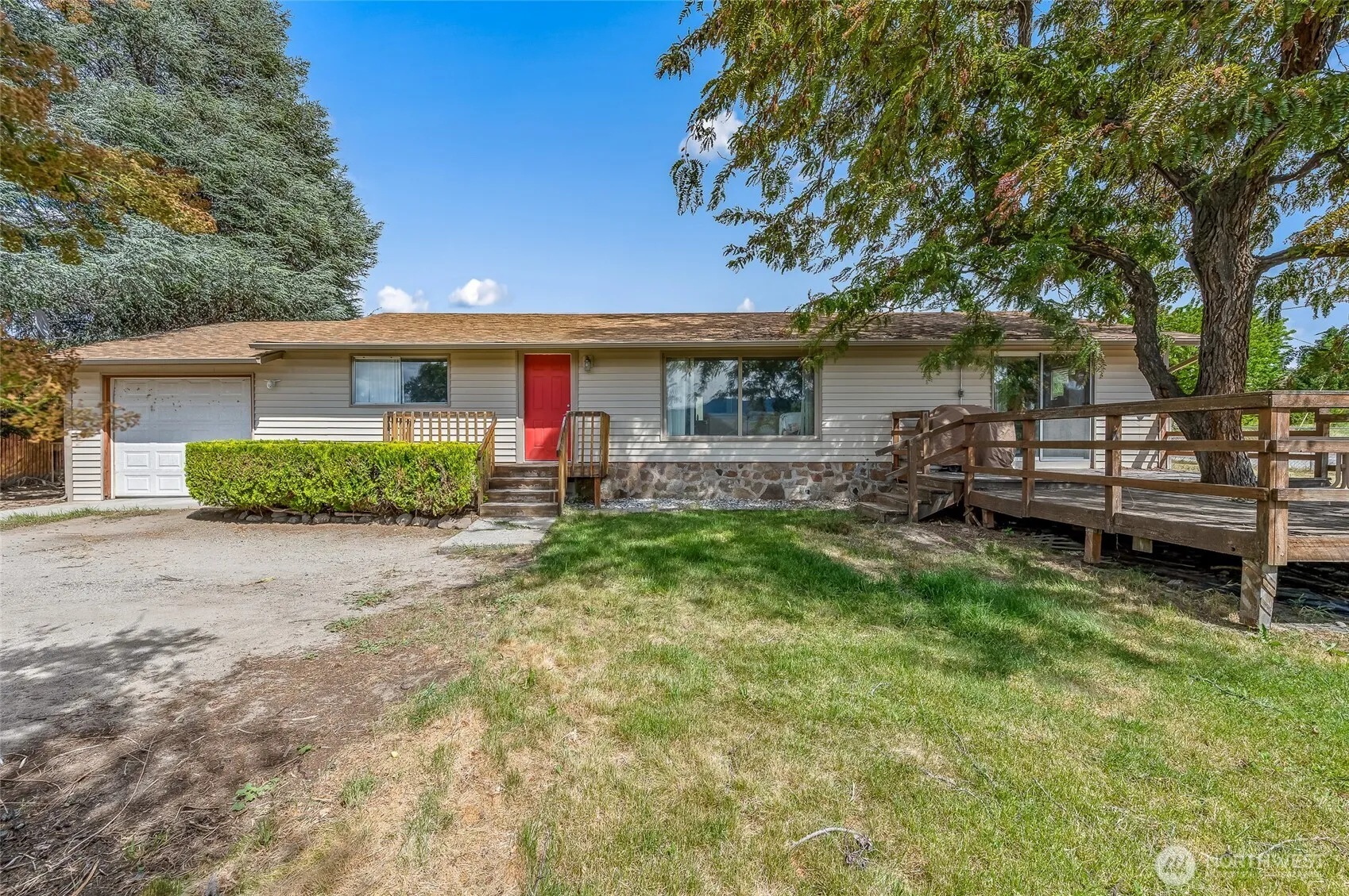 Property photo for 21 St Sw 31, East Wenatchee