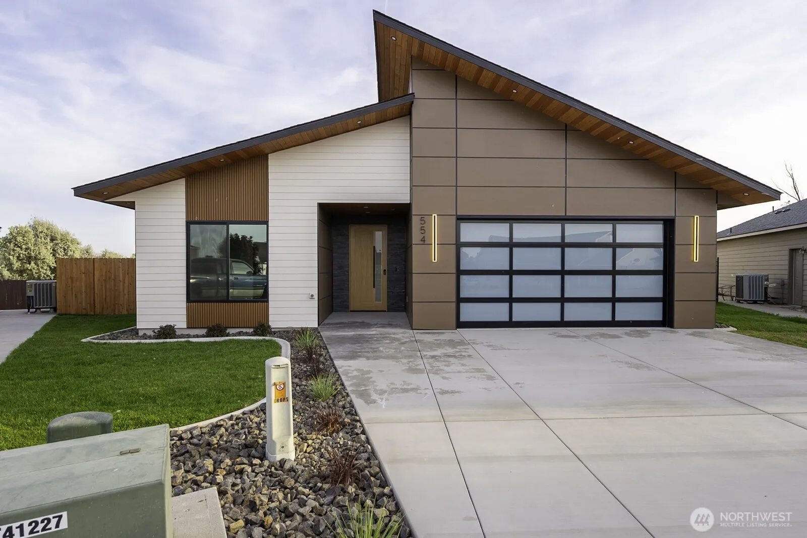 Property photo for 554 N Sparrow Lane, Moses Lake