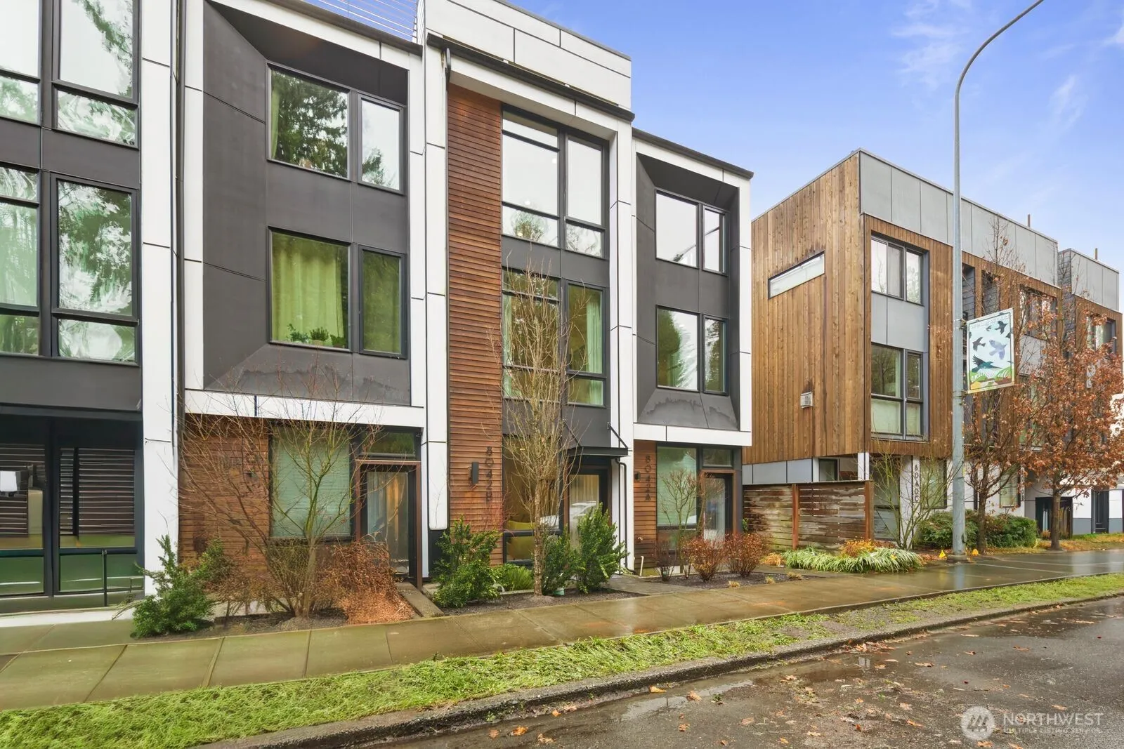 Property photo for 8042 35th Avenue Ne #b, Seattle photo 2