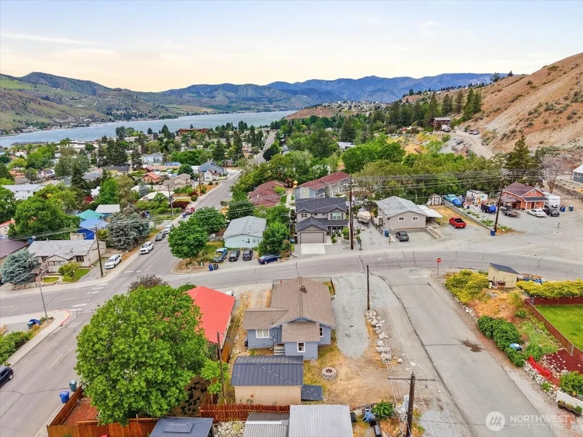 Property photo for 608 N Bradley Street, Chelan