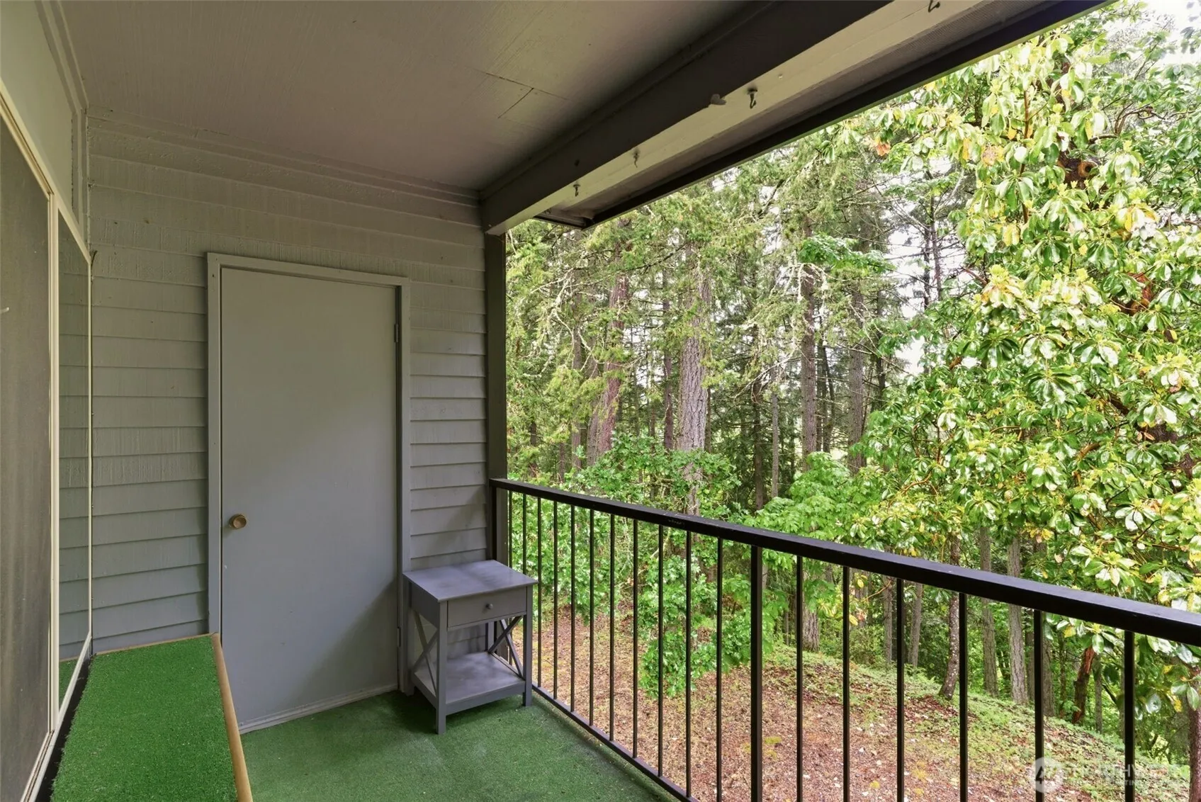 Property photo for 8611 Zircon Drive Sw #f5, Lakewood photo 4