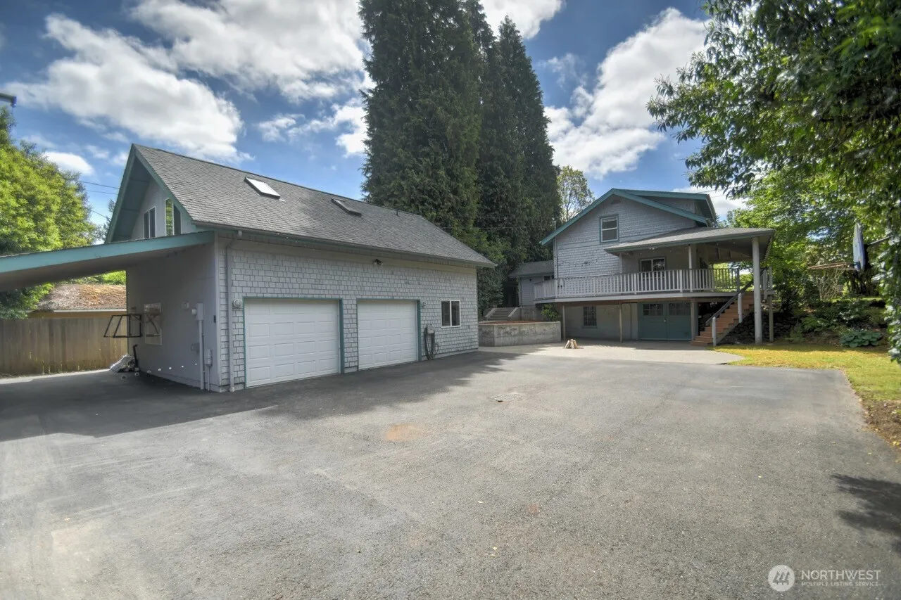 Property photo for 1406 Eskridge Boulevard Se, Olympia