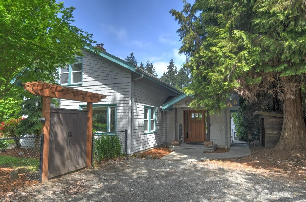 Property photo for 1406 Eskridge Boulevard Se, Olympia photo 2