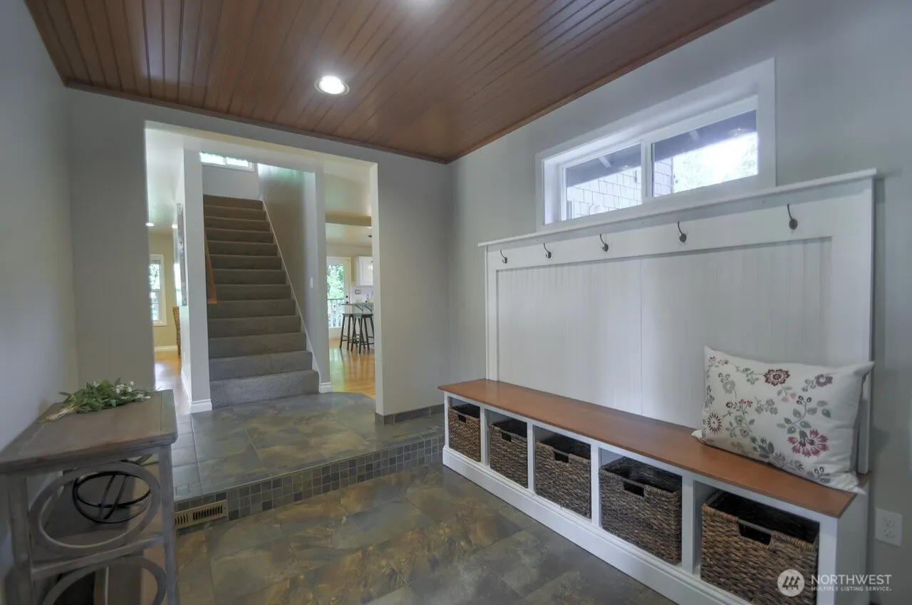 Property photo for 1406 Eskridge Boulevard Se, Olympia photo 4